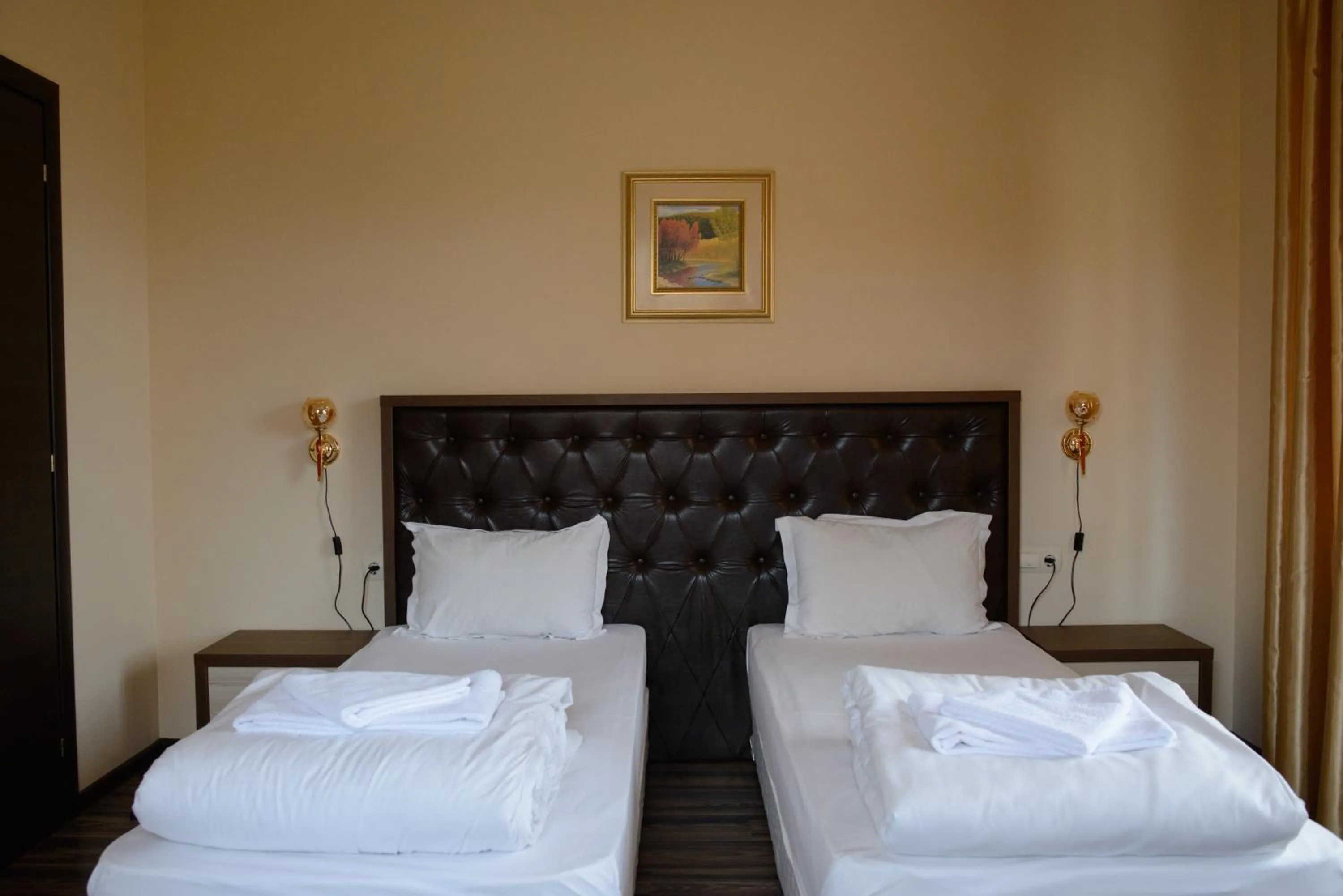 Photo of the whole room, Bed in City Blagoevgrad Family Hotel