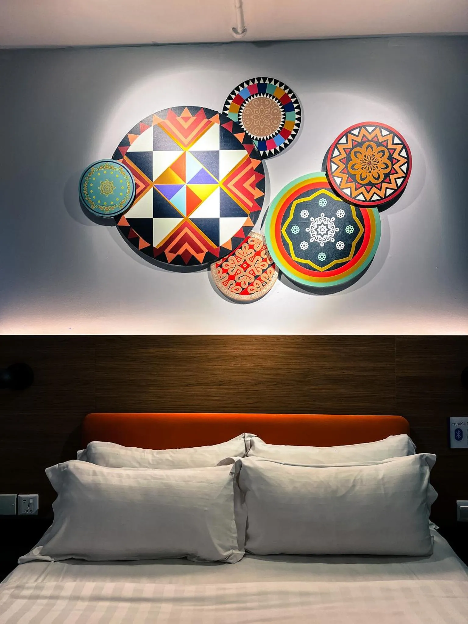 View (from property/room), Bed in TOOJOU Kota Kinabalu