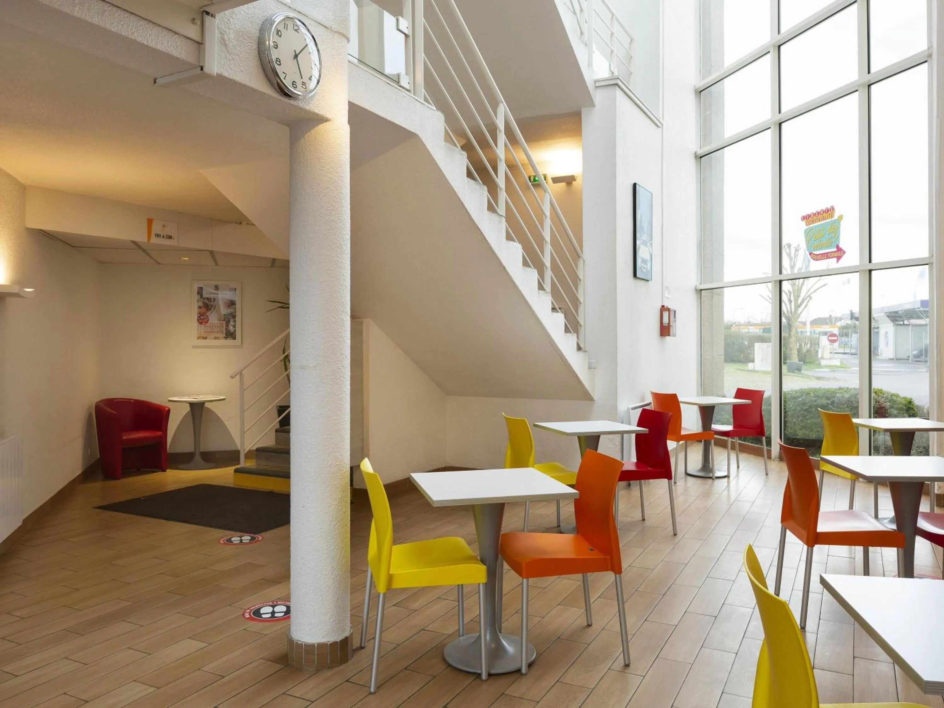 Property building in Hôtel F1 Reims Tinqueux