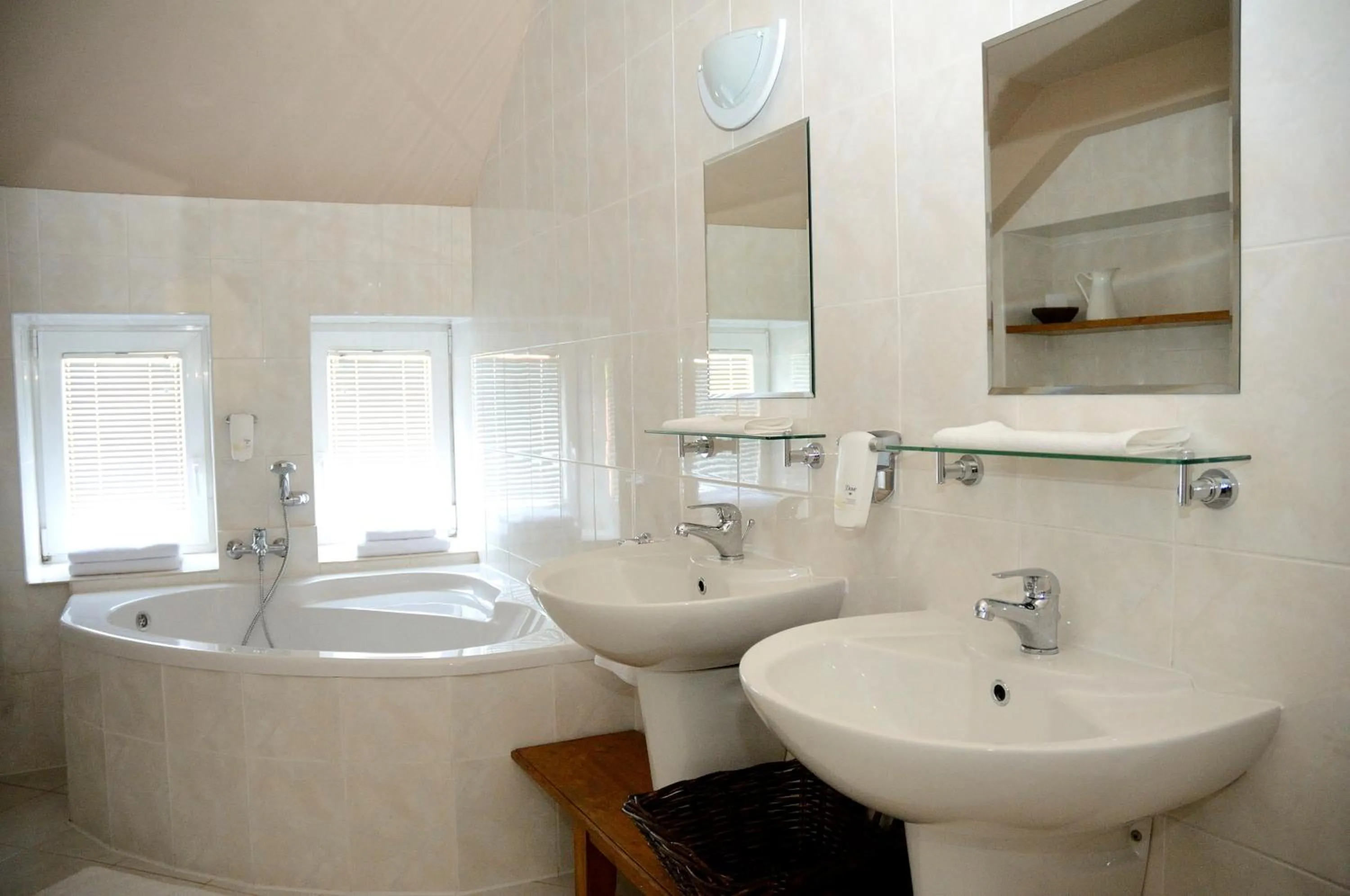 Bathroom in Hotel Leopold Račín