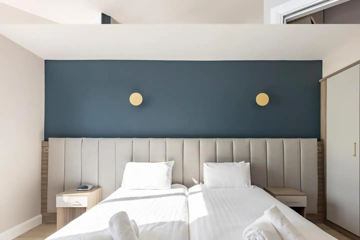 Bedroom, Bed in Galway Bay Sea View Apartments