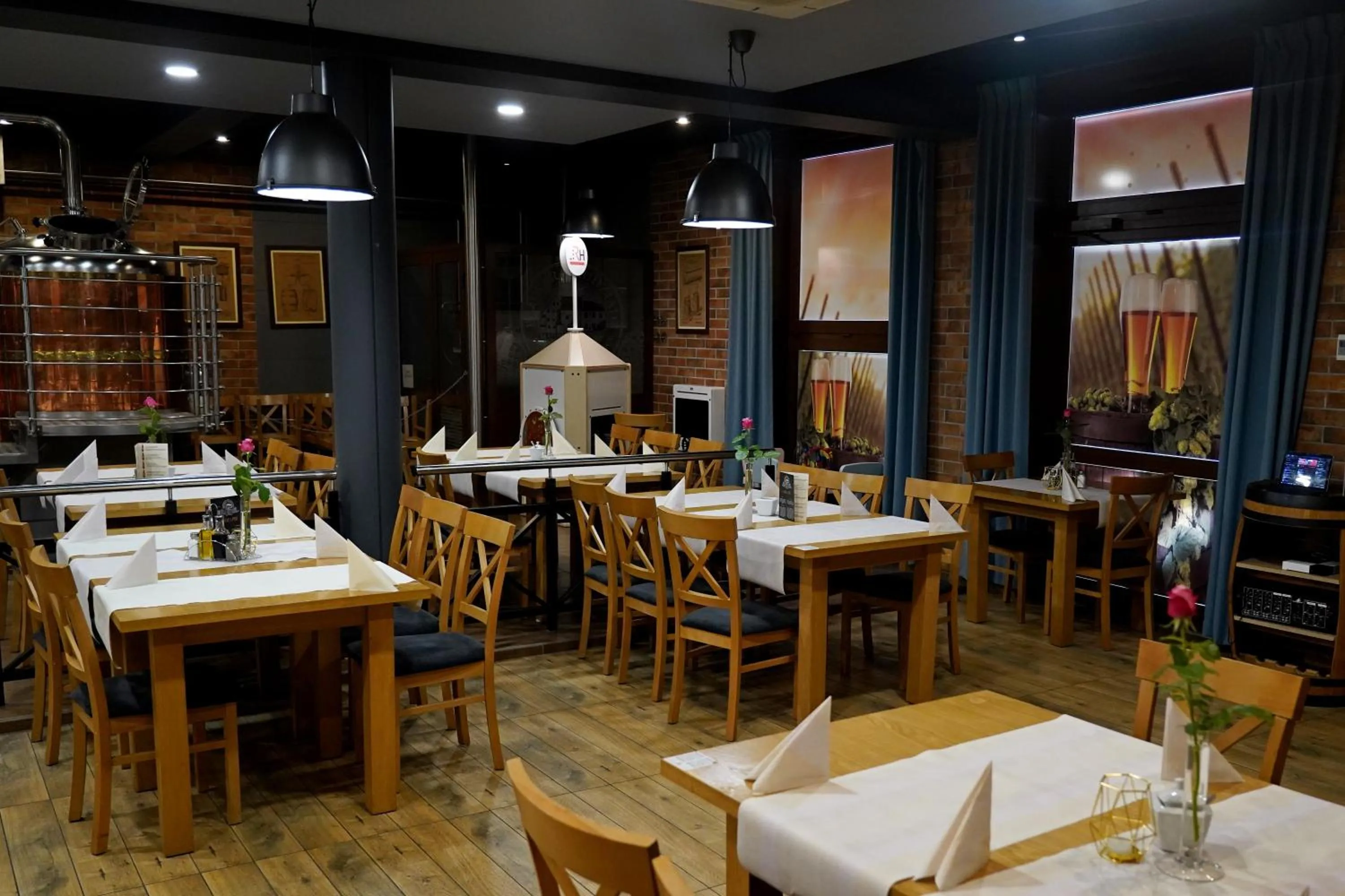 Restaurant/places to eat in Hotel Rad