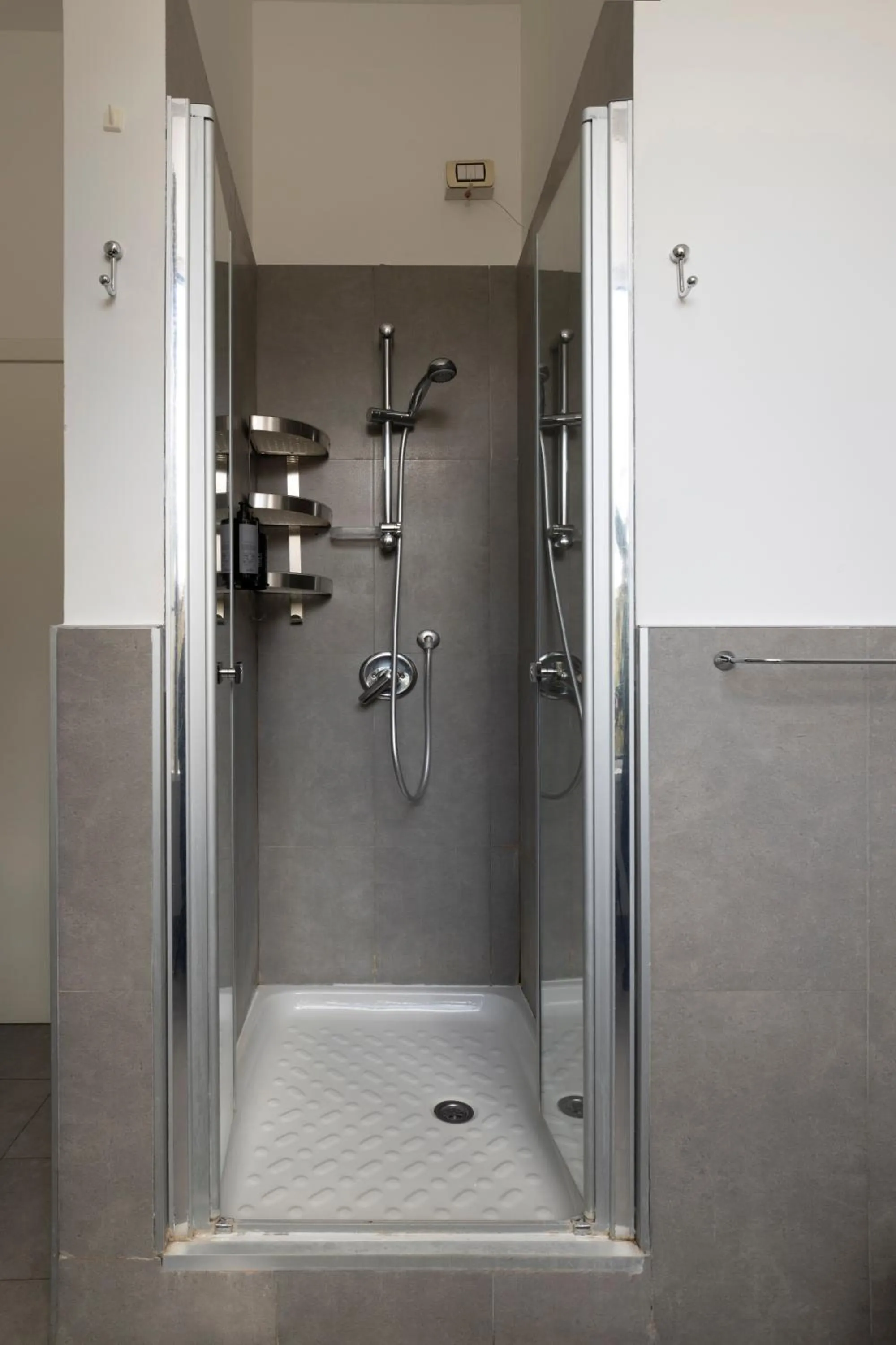 Bathroom in Sky Blue Place Rome