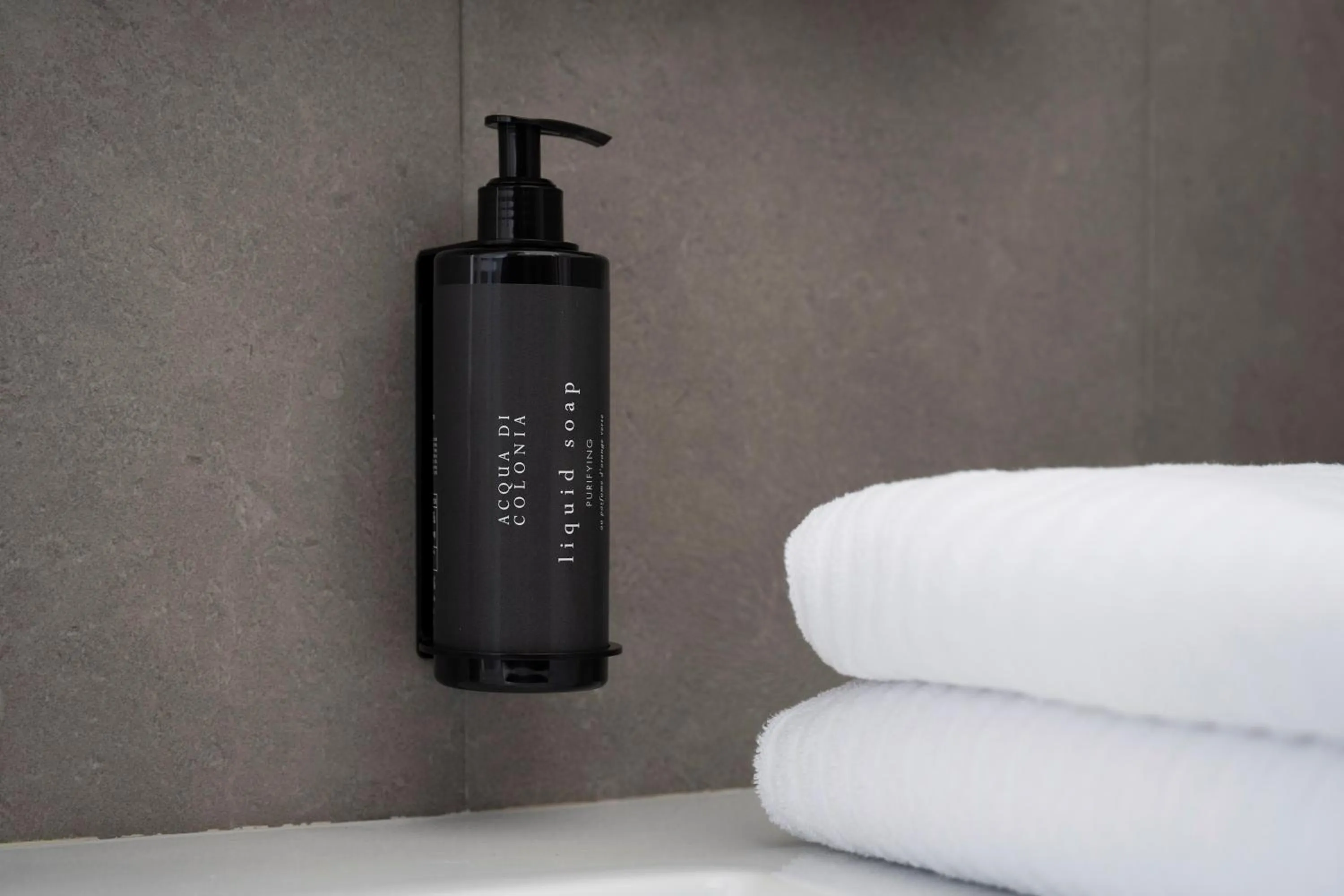 Bathroom in Sky Blue Place Rome