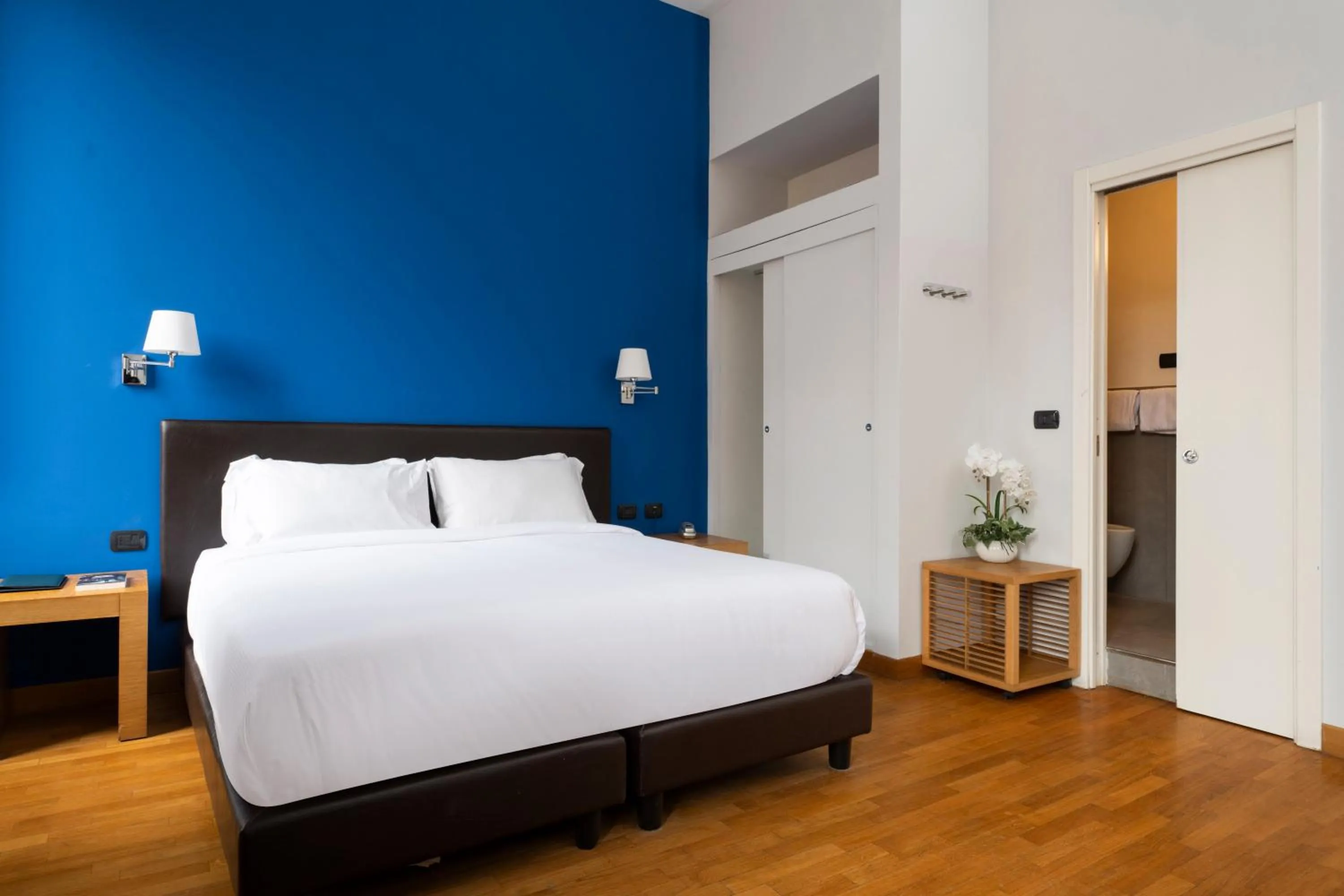 Bed in Sky Blue Place Rome