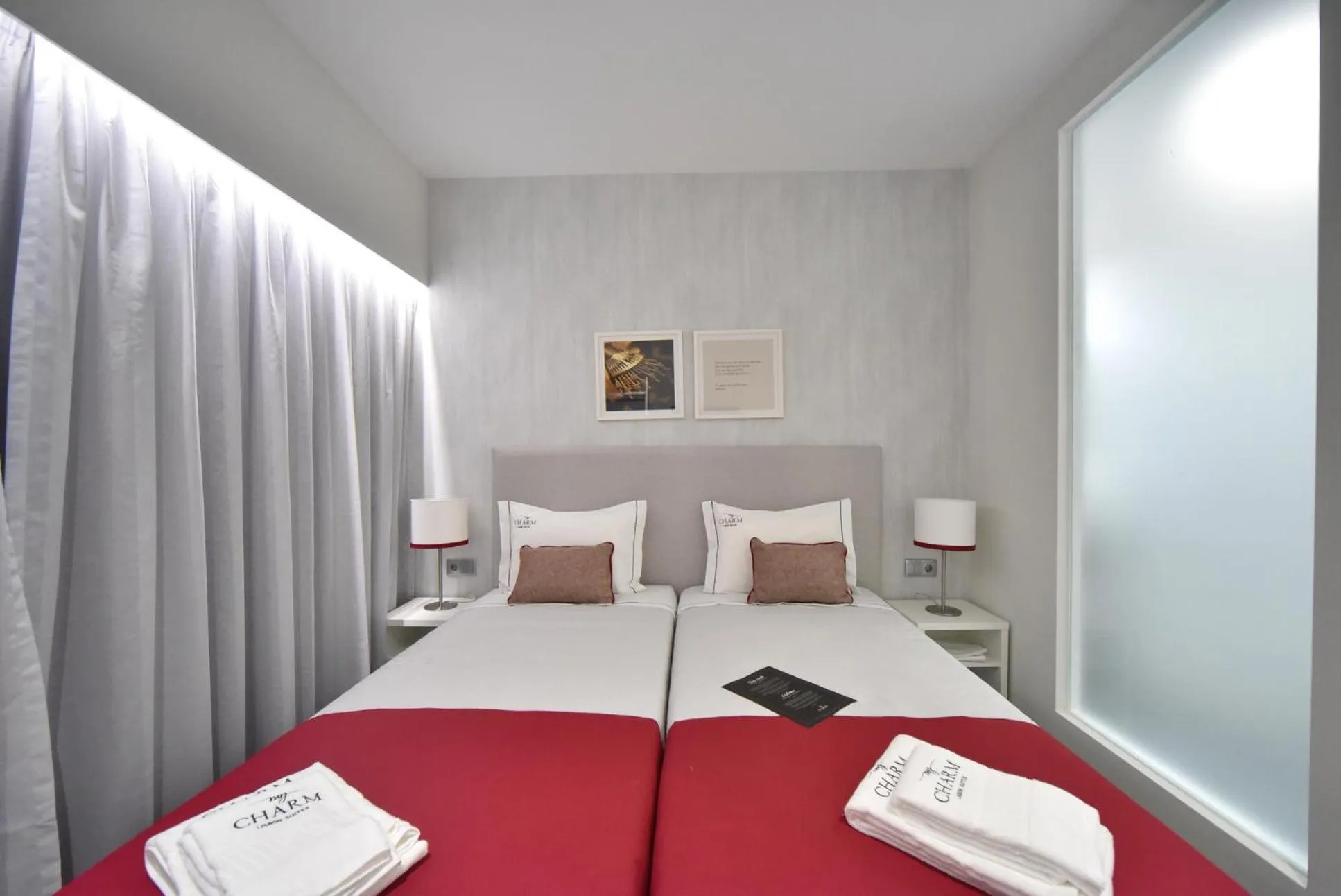 Bed in My Charm Lisbon Suites