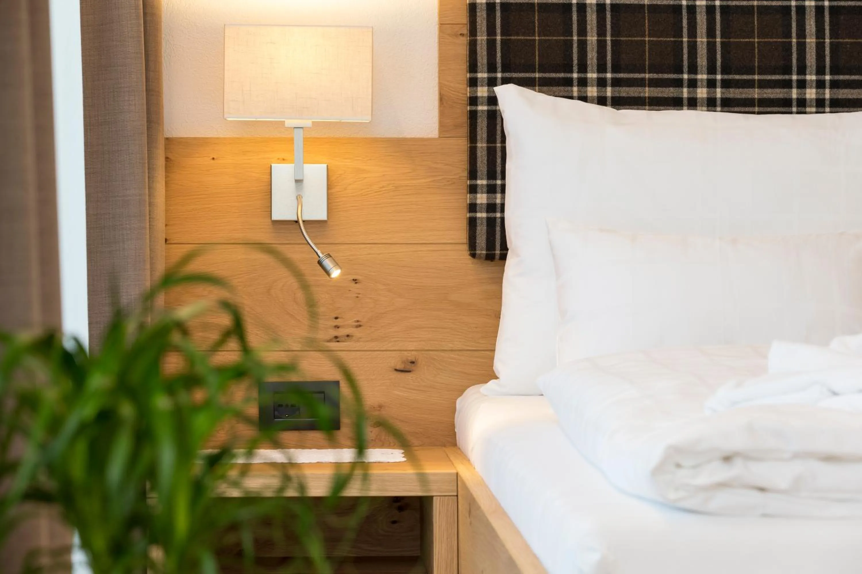 Bedroom, Bed in Hotel Royal