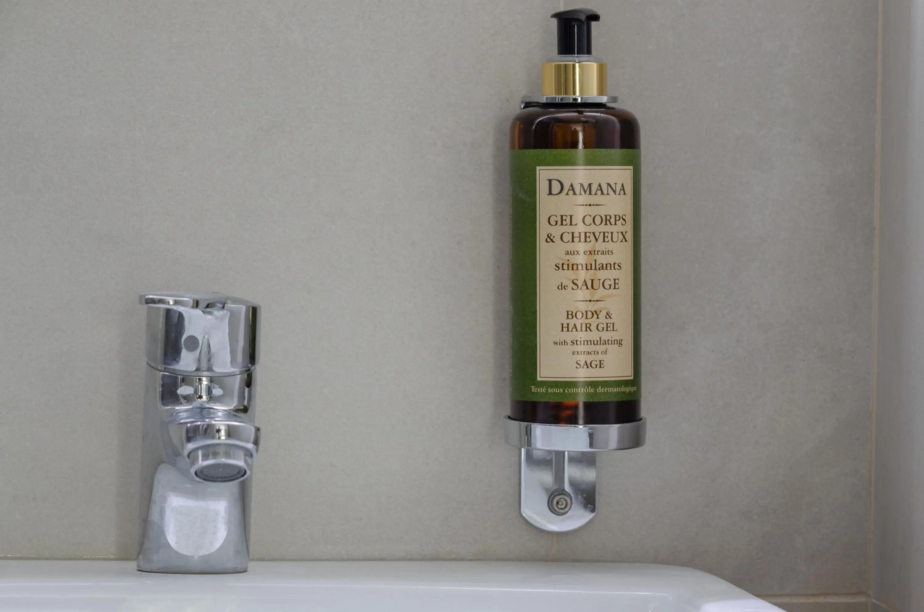 Bathroom in Ver Belém Suites