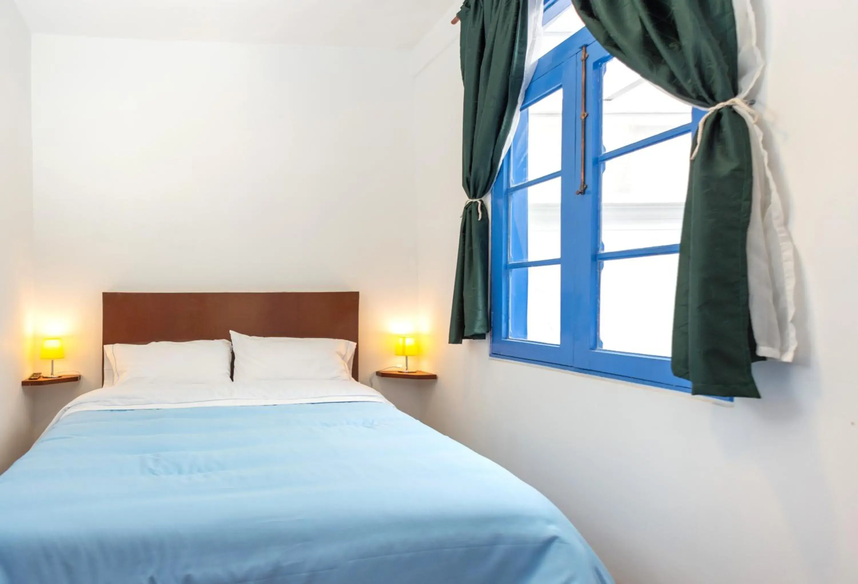 Double Room with Shared Bathroom in Granada Hostel Double Room with Shared Bathroom in Granada Hostel