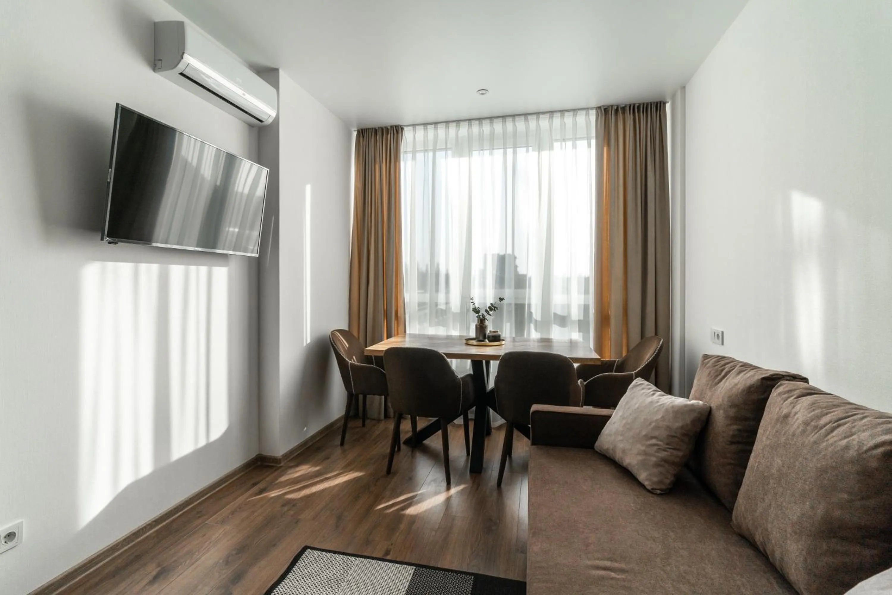 Superior Apartment in Nyvky Residence