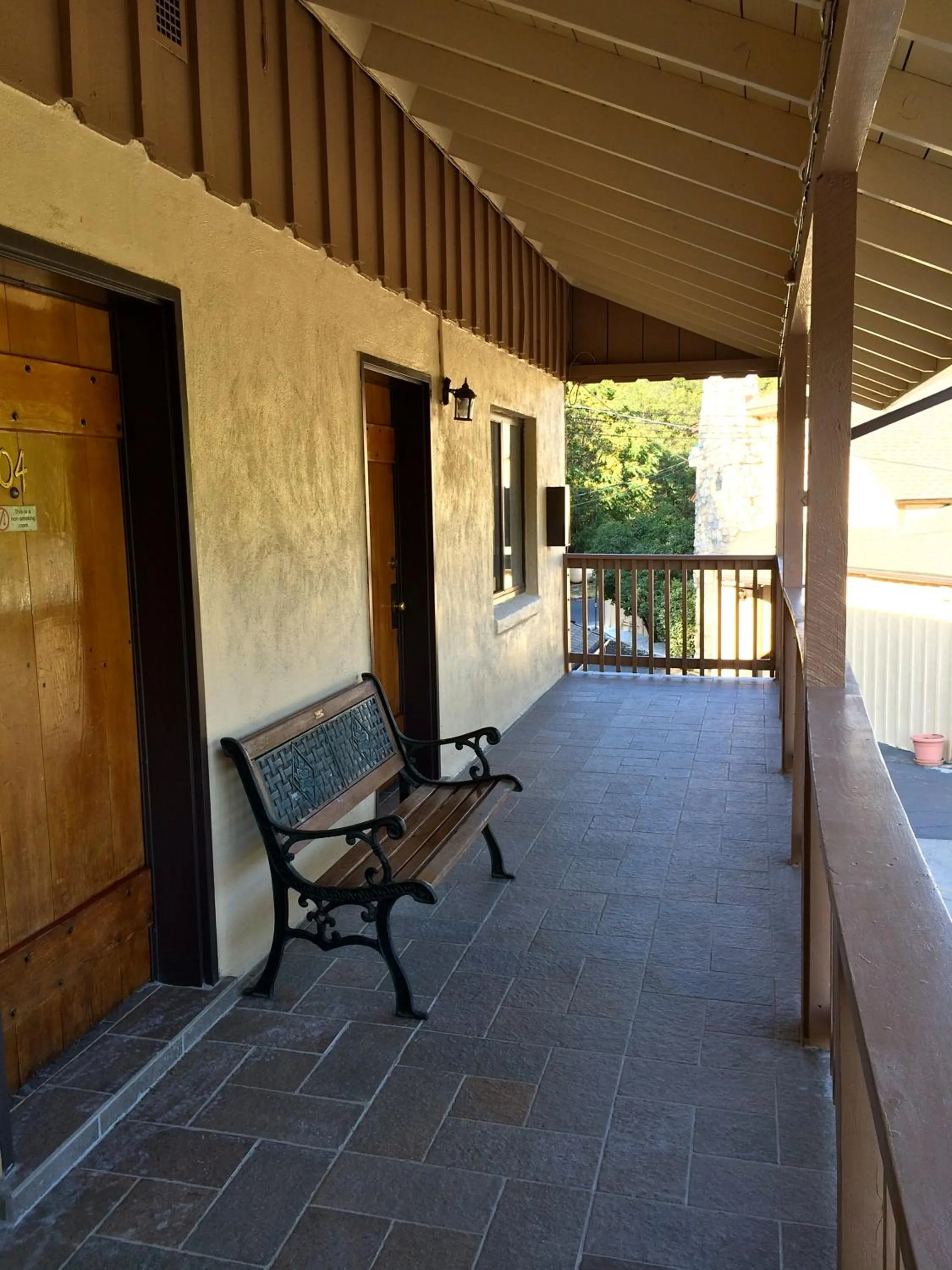 Facade/entrance in Miners Motel Jamestown