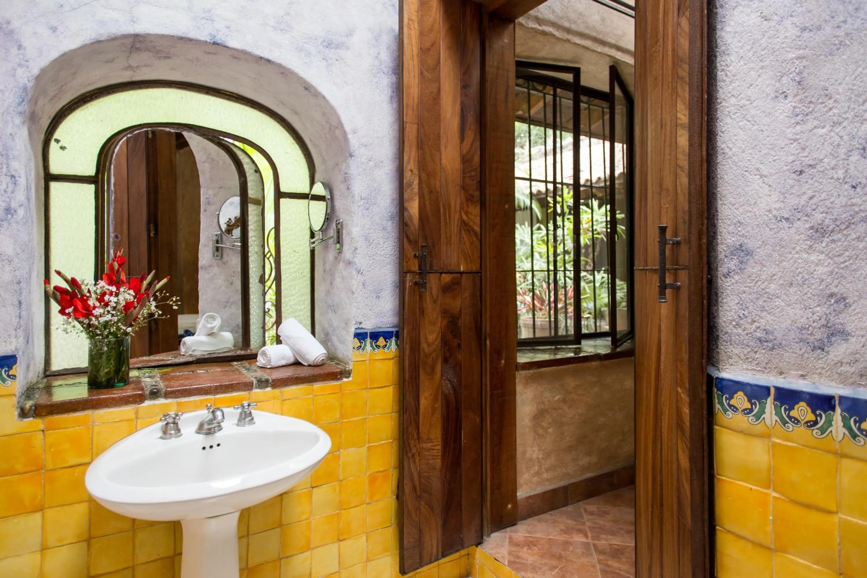 Bathroom in Hacienda San Gabriel de las Palmas