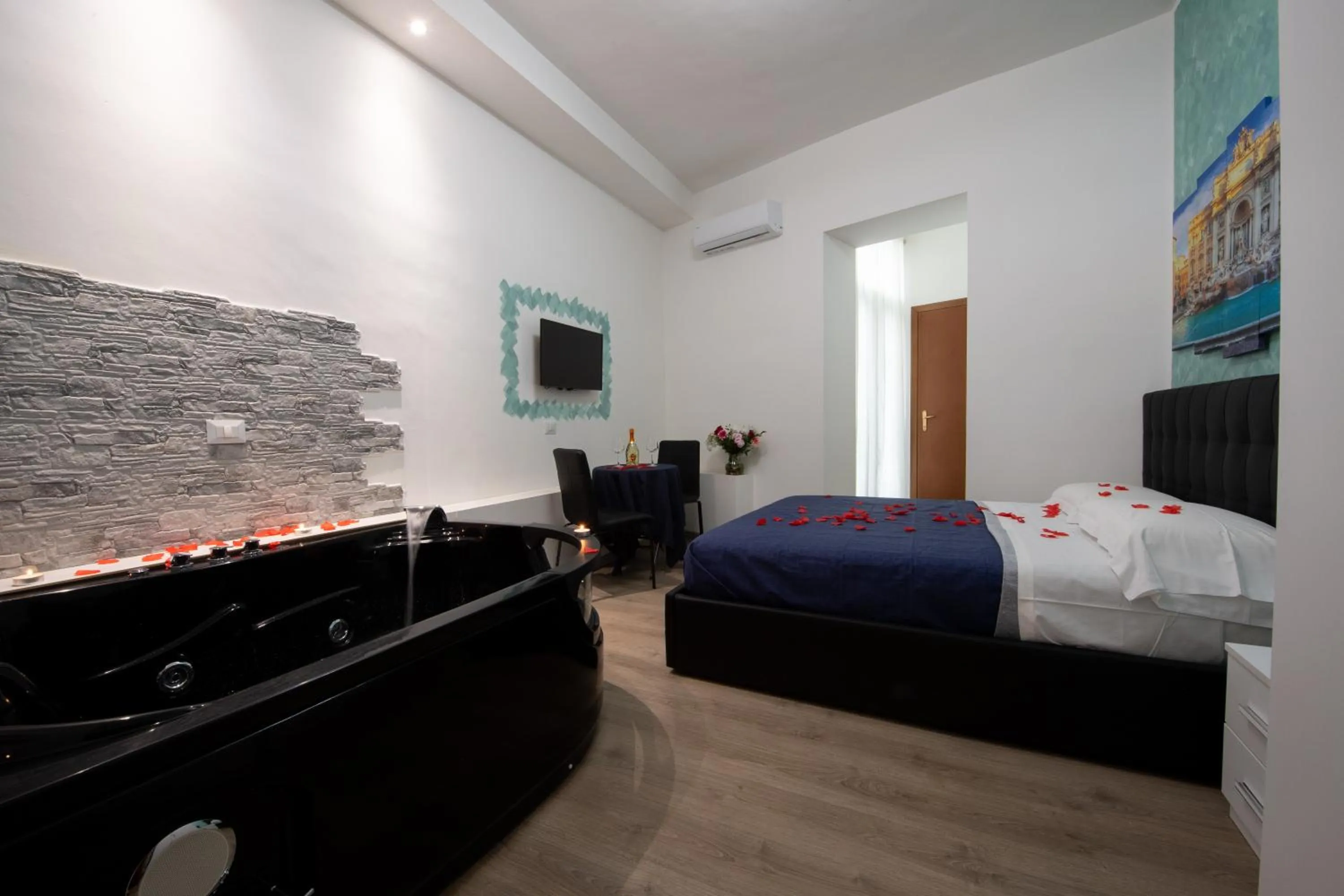 Hot Tub, Bed in Imperiale Top