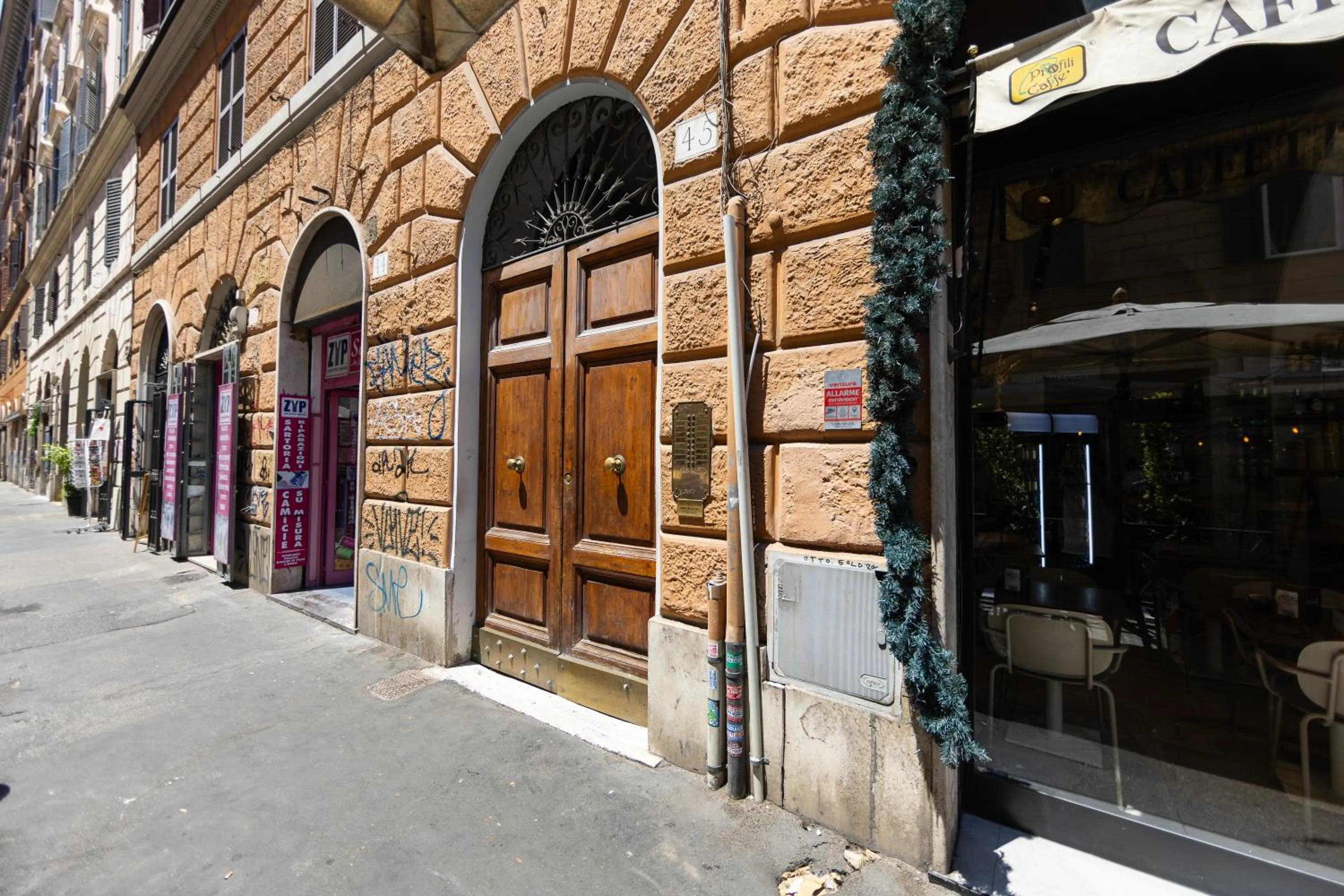 Property building in Imperiale Top