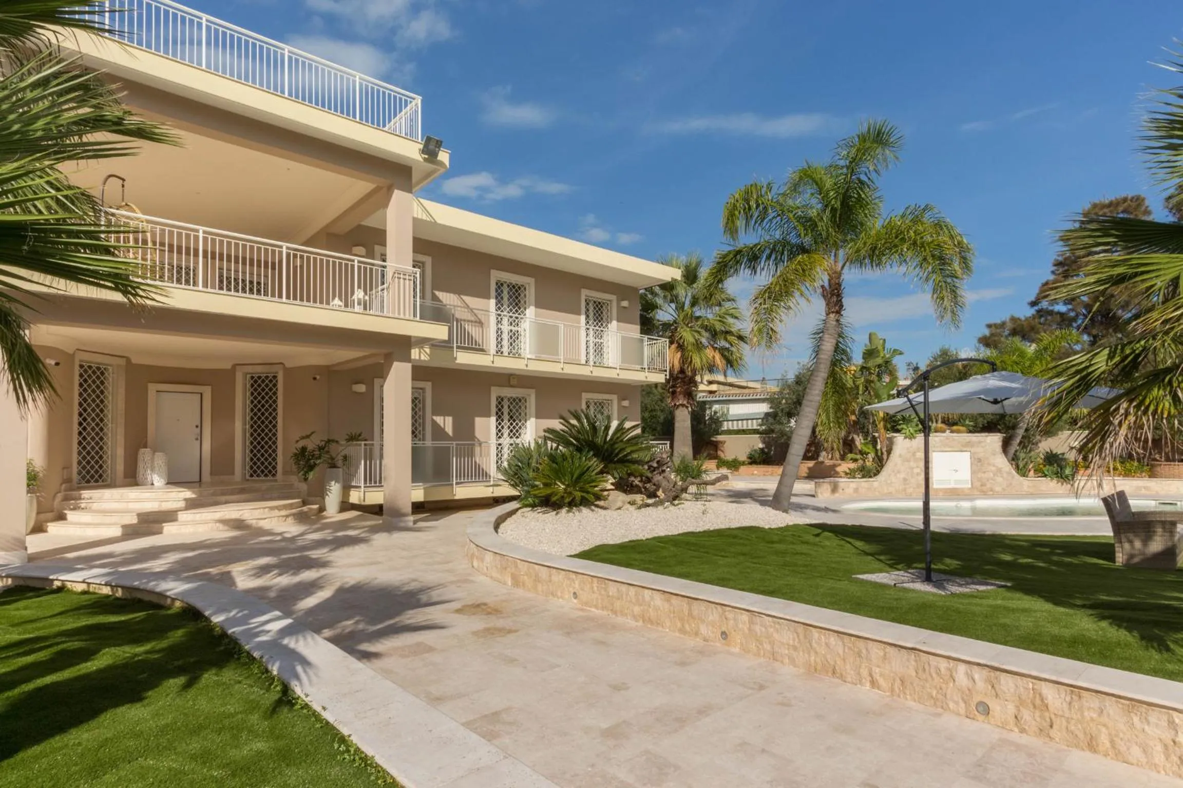 Facade/entrance in Villa Furoa