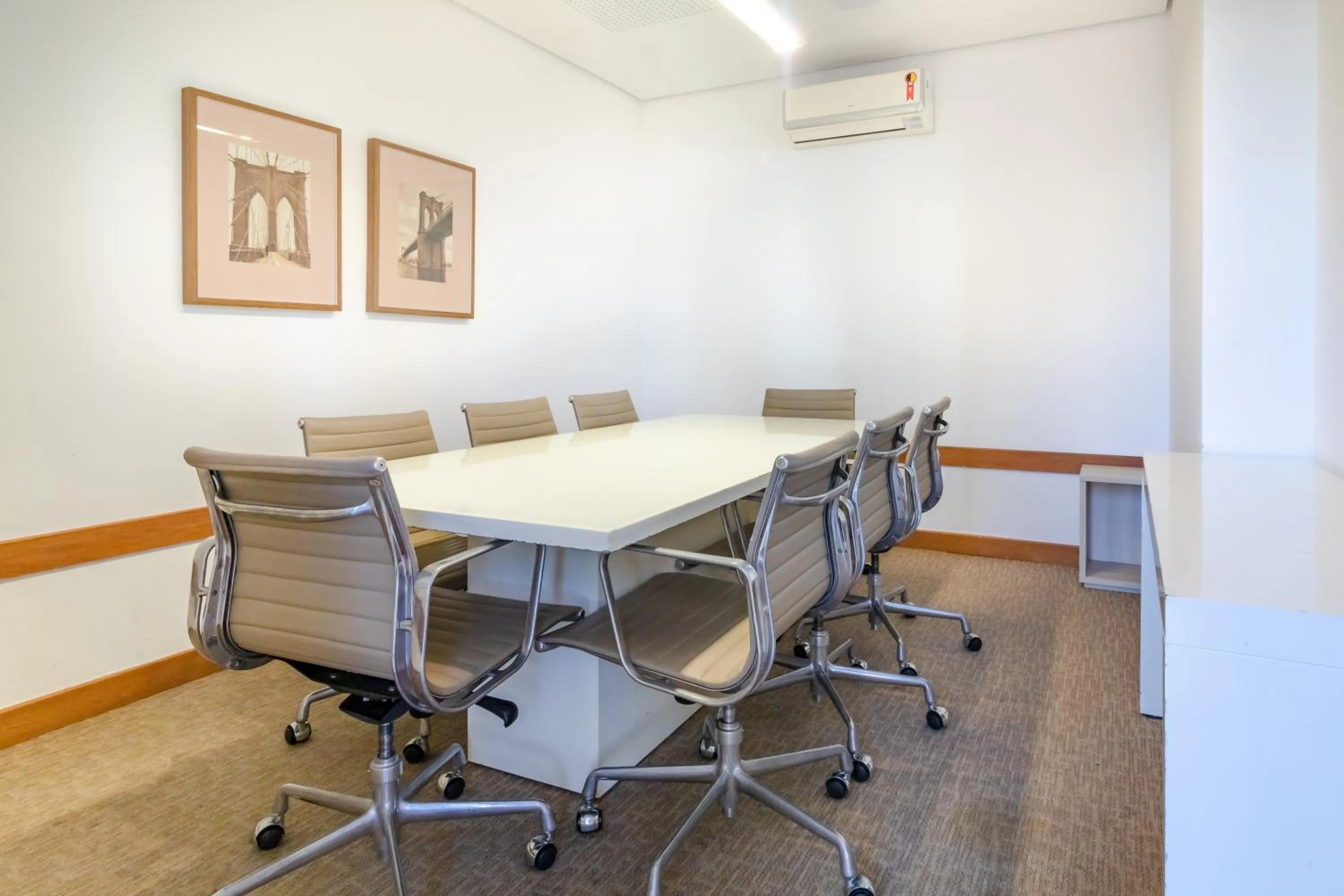 Business facilities in Mercure Salvador Boulevard Hotel