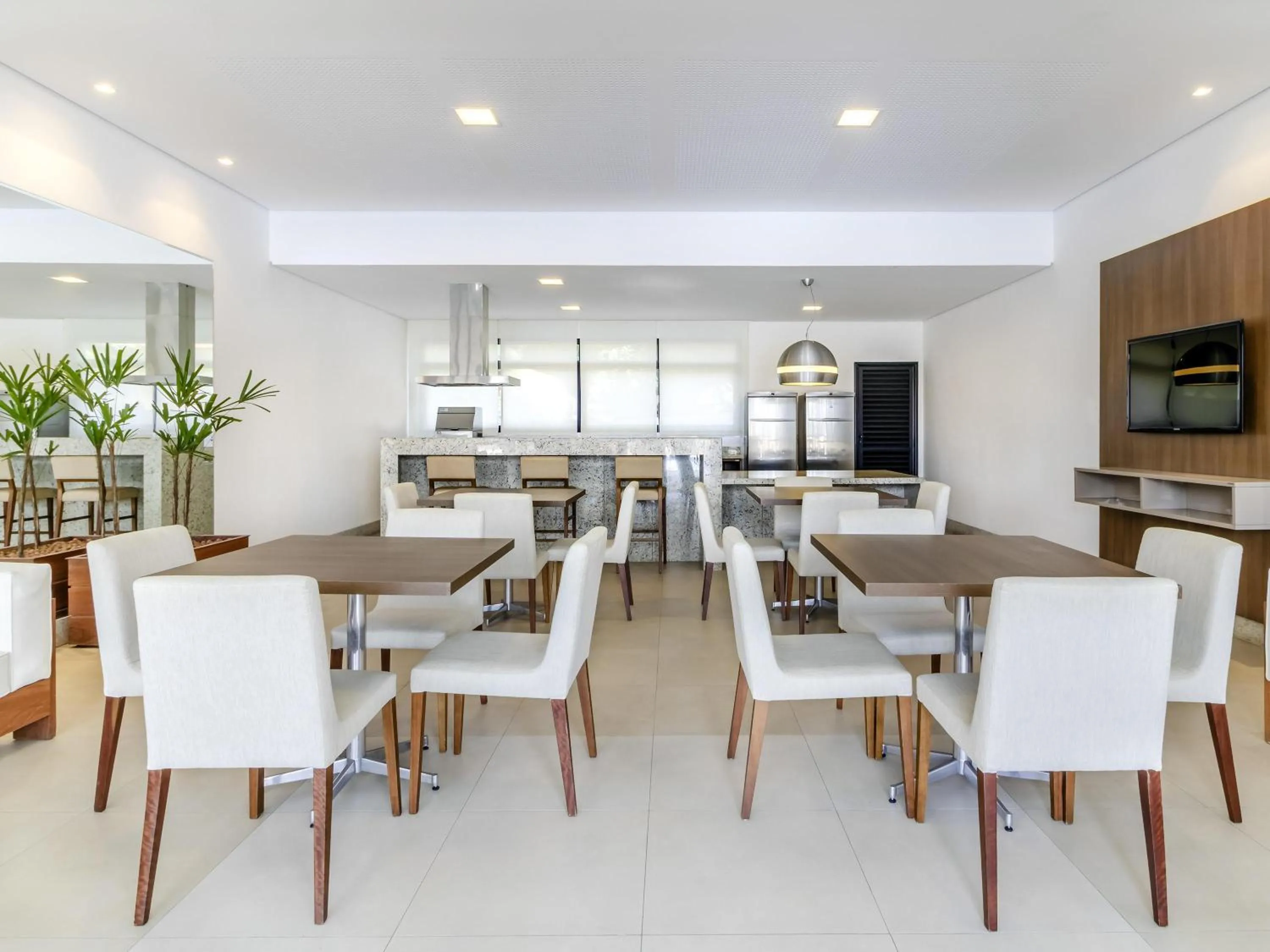 Restaurant/places to eat in Mercure Salvador Boulevard Hotel