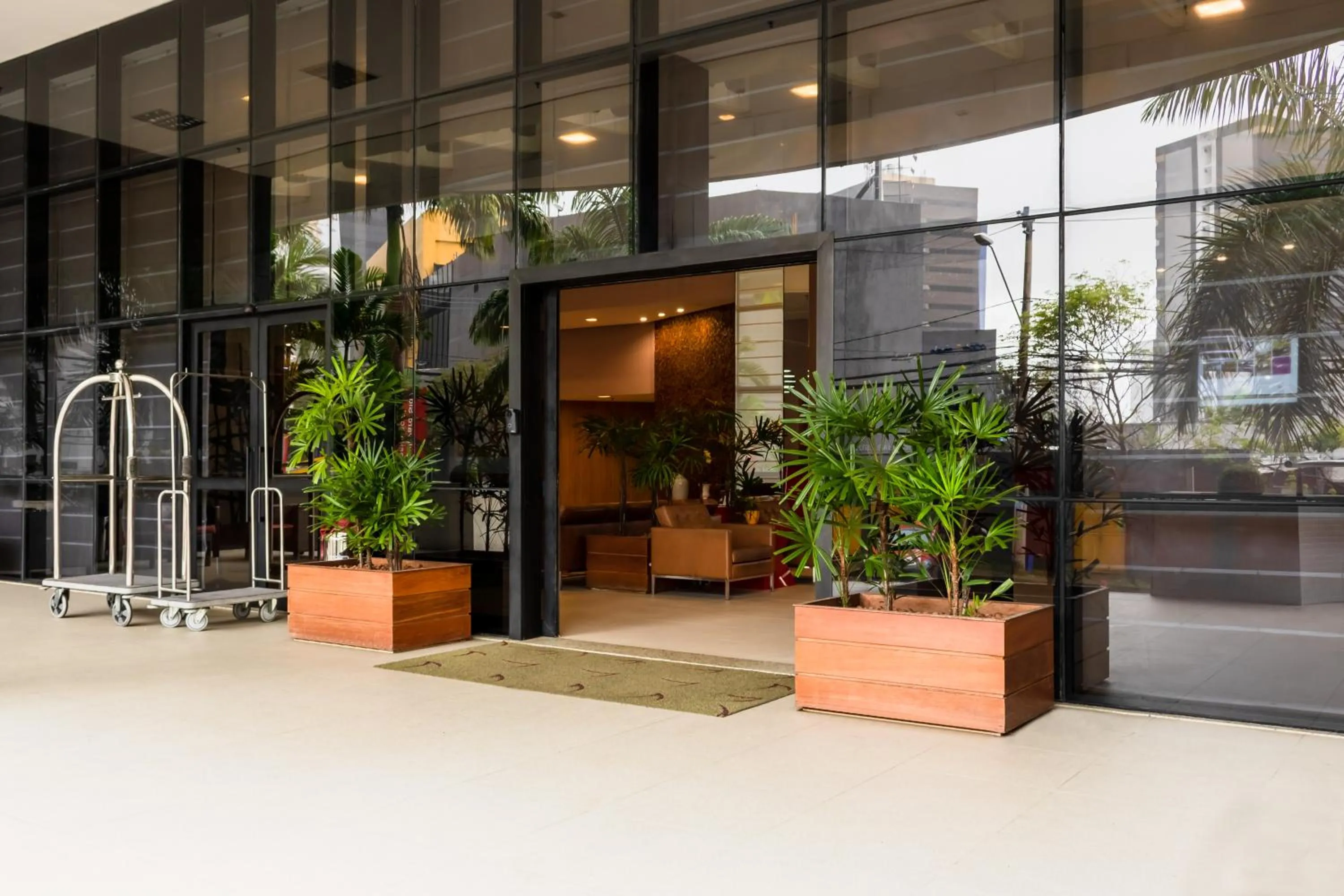 Facade/entrance in Mercure Salvador Boulevard Hotel