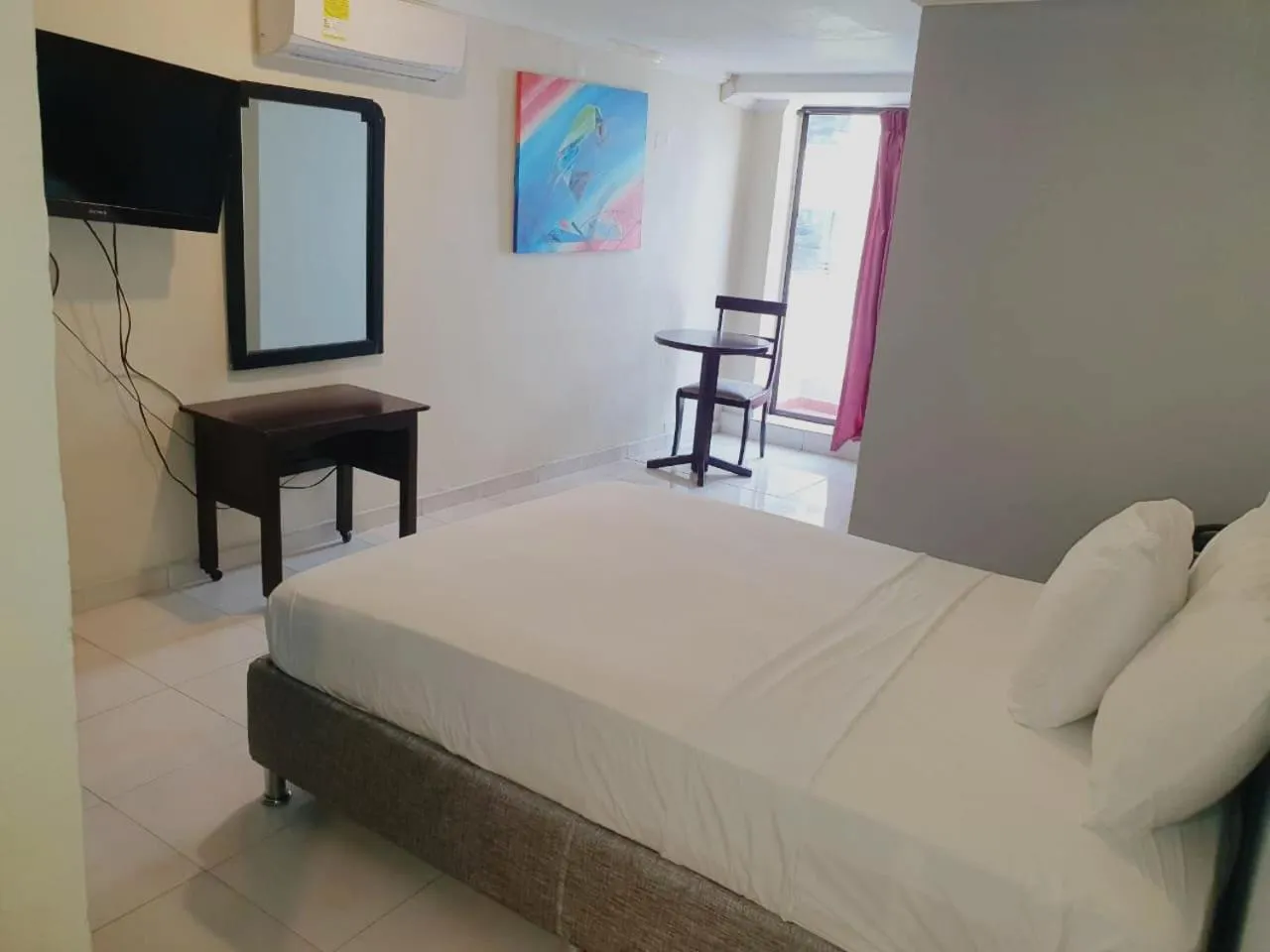 Photo of the whole room, Bed in Hotel Puerta de Oro