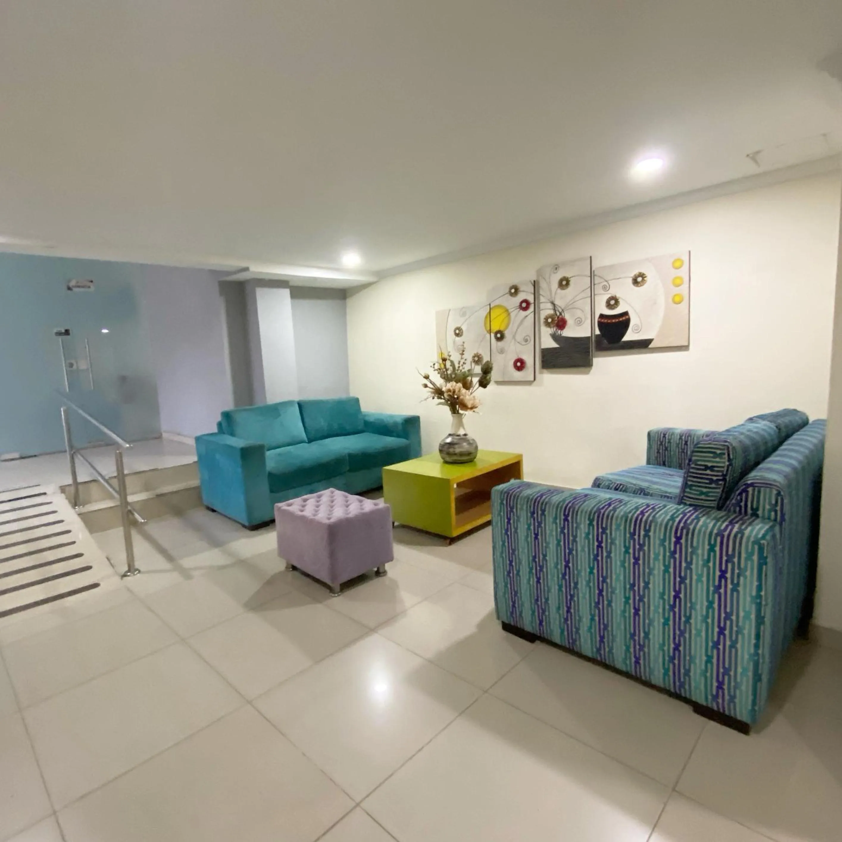 Living room in Hotel Puerta de Oro