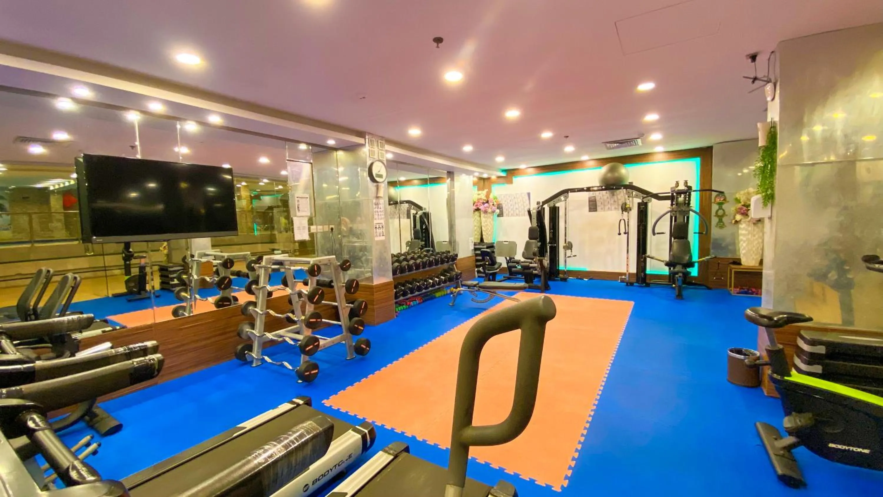 Fitness centre/facilities in Al Maali Hotel Jazan