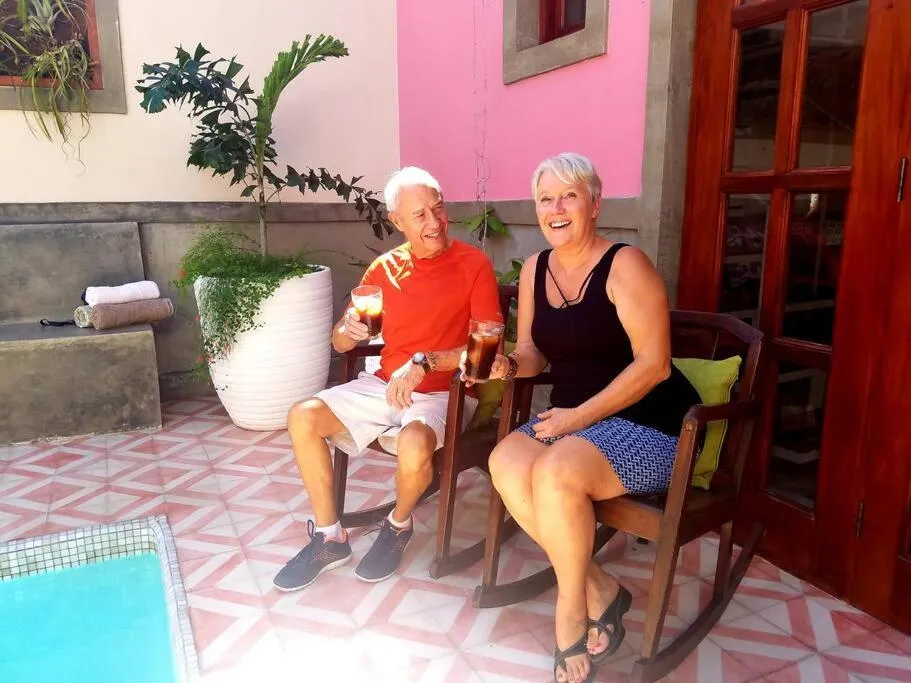 Guests in Nest Bar Casita, Granada
