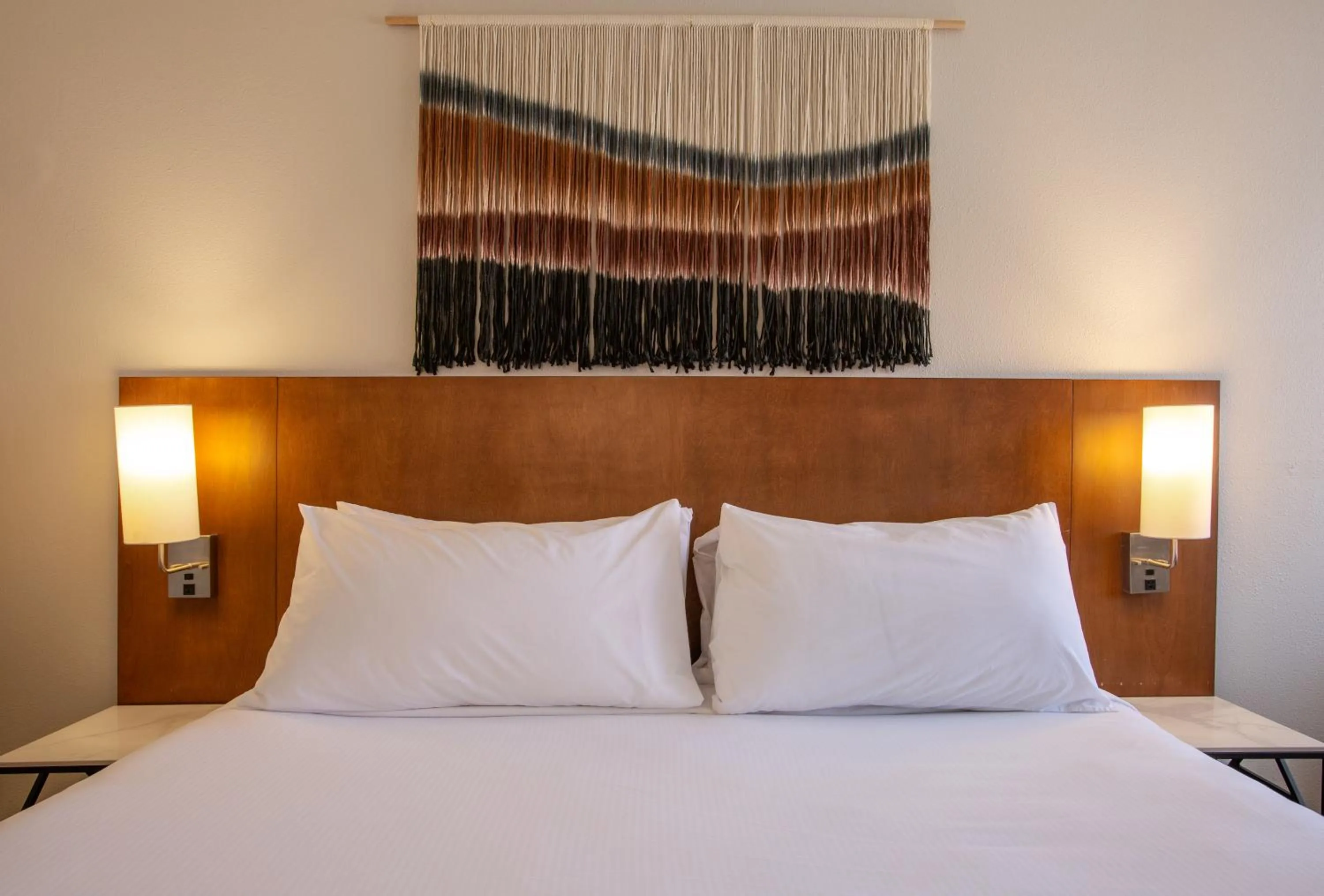 Bed in Kokopelli Inn Sedona, Trademark Collection by Wyndham