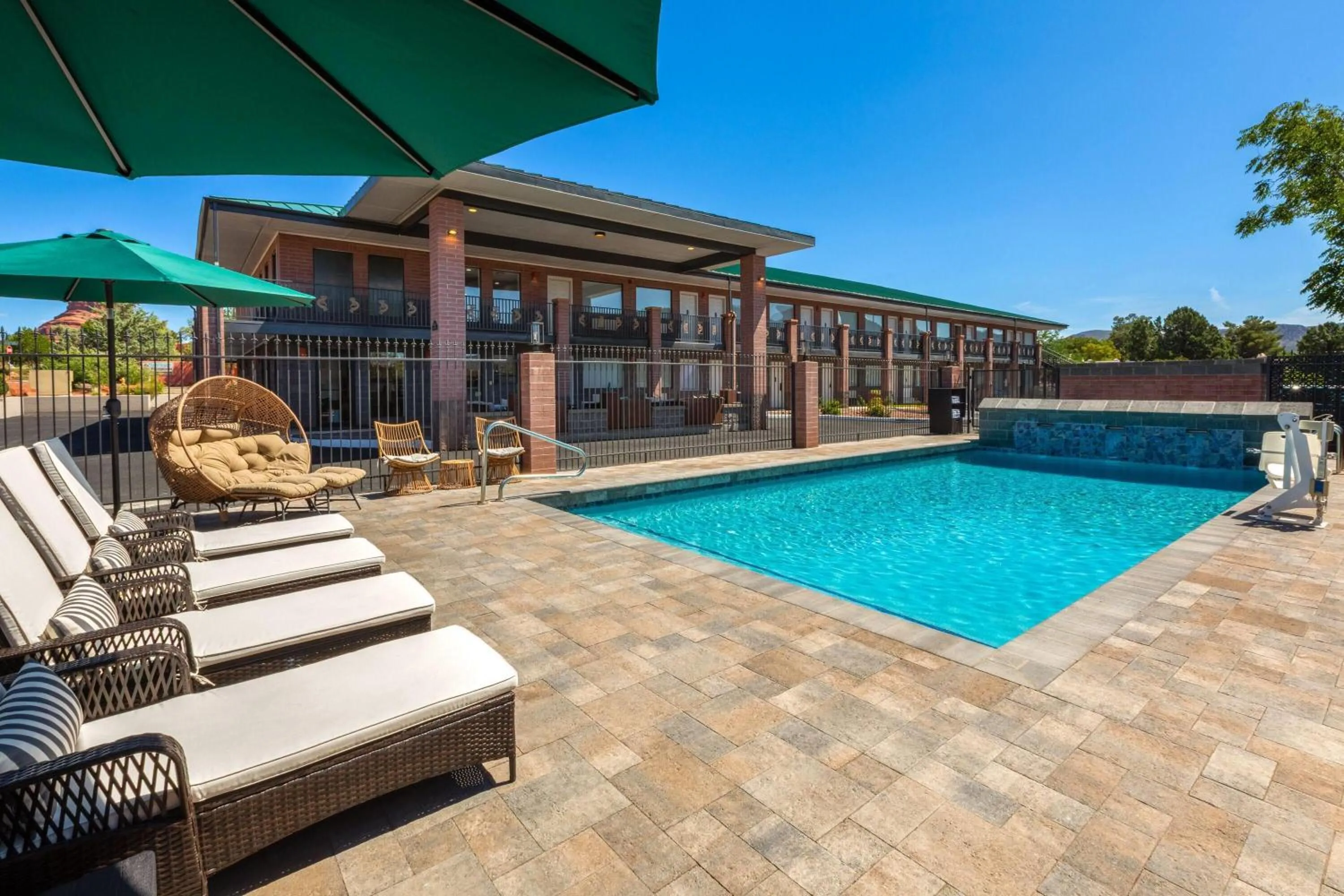 Swimming pool in Kokopelli Inn Sedona, Trademark Collection by Wyndham