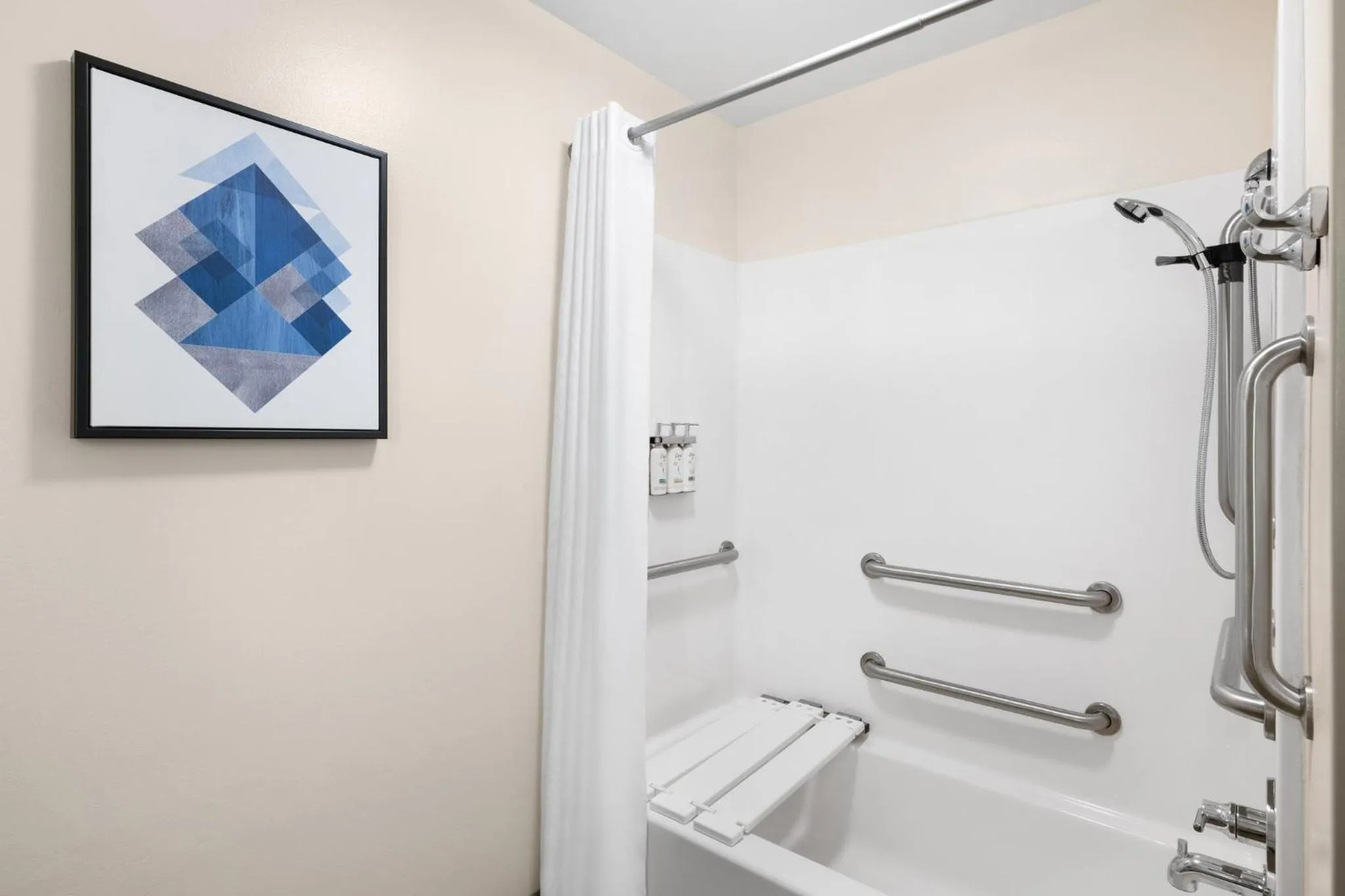 Bathroom in Candlewood Suites Sioux Falls by IHG