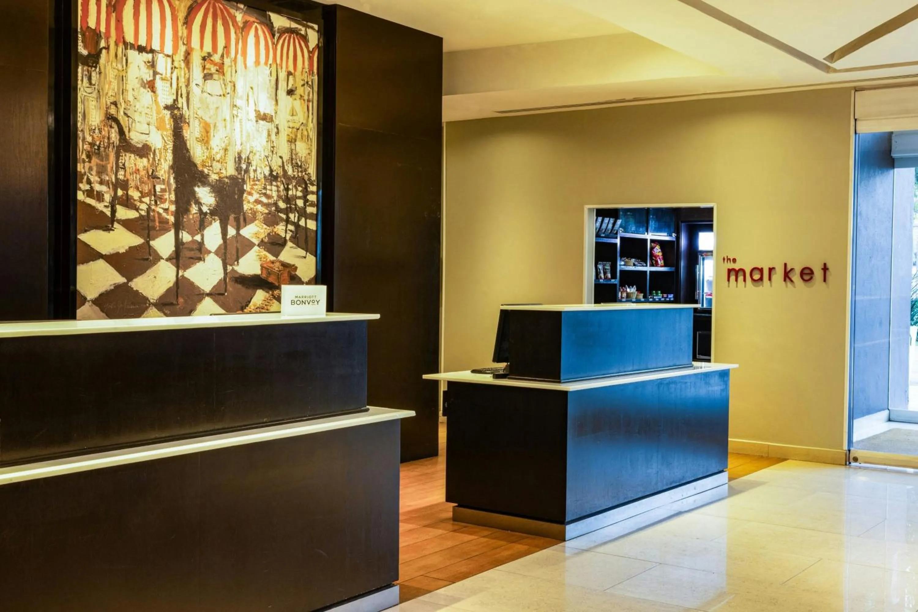 Lobby or reception in Courtyard Toluca Tollocan