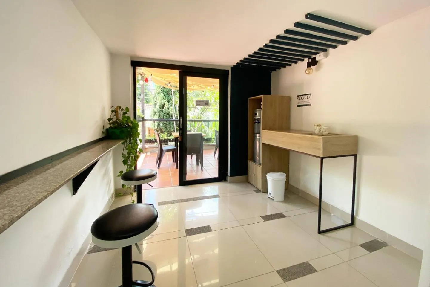 Coffee/tea facilities in Ayenda 1224 Pixel House