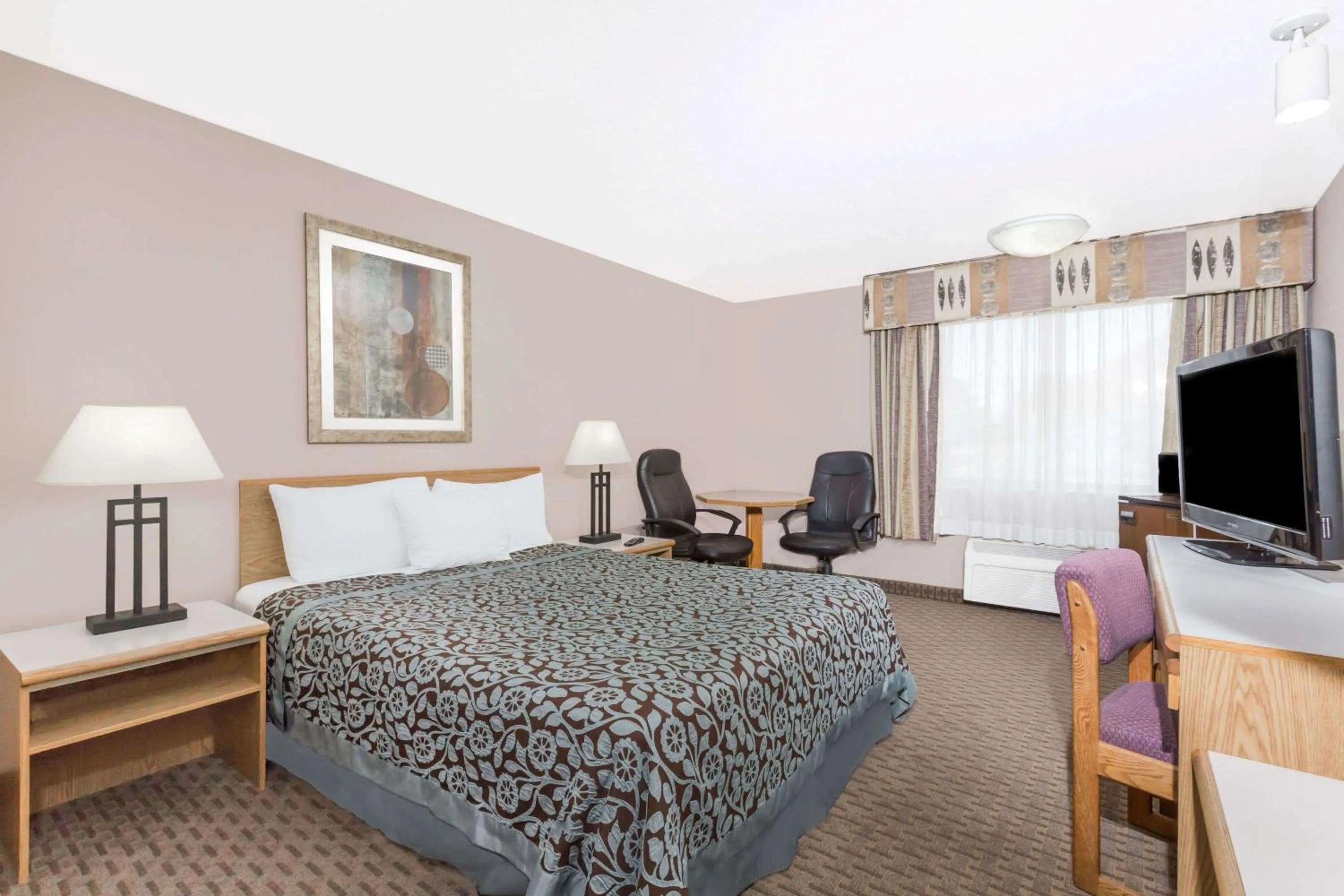 Photo of the whole room, Bed in Days Inn & Suites by Wyndham Kanab