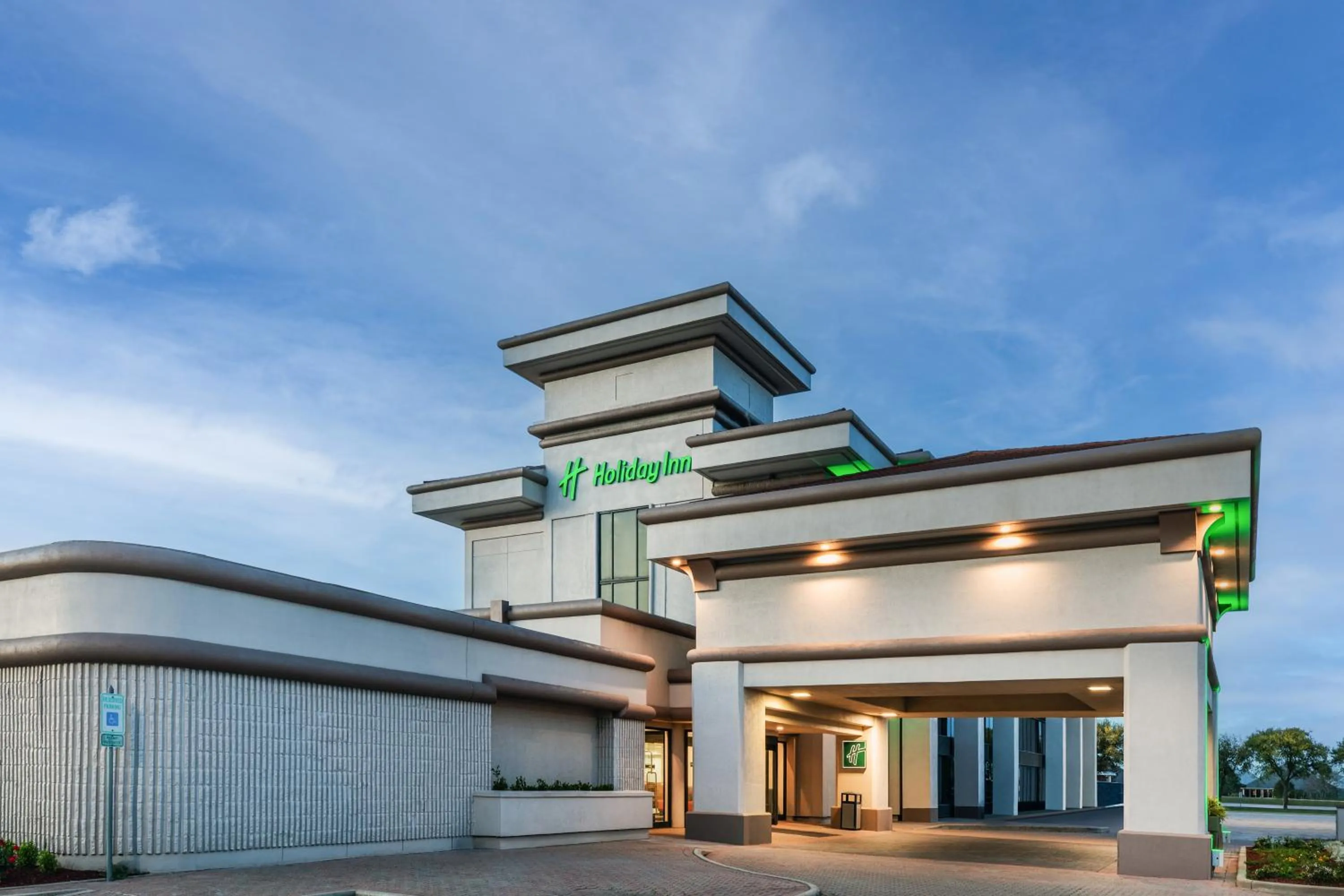 Property building in Holiday Inn Port Arthur - Park Central by IHG