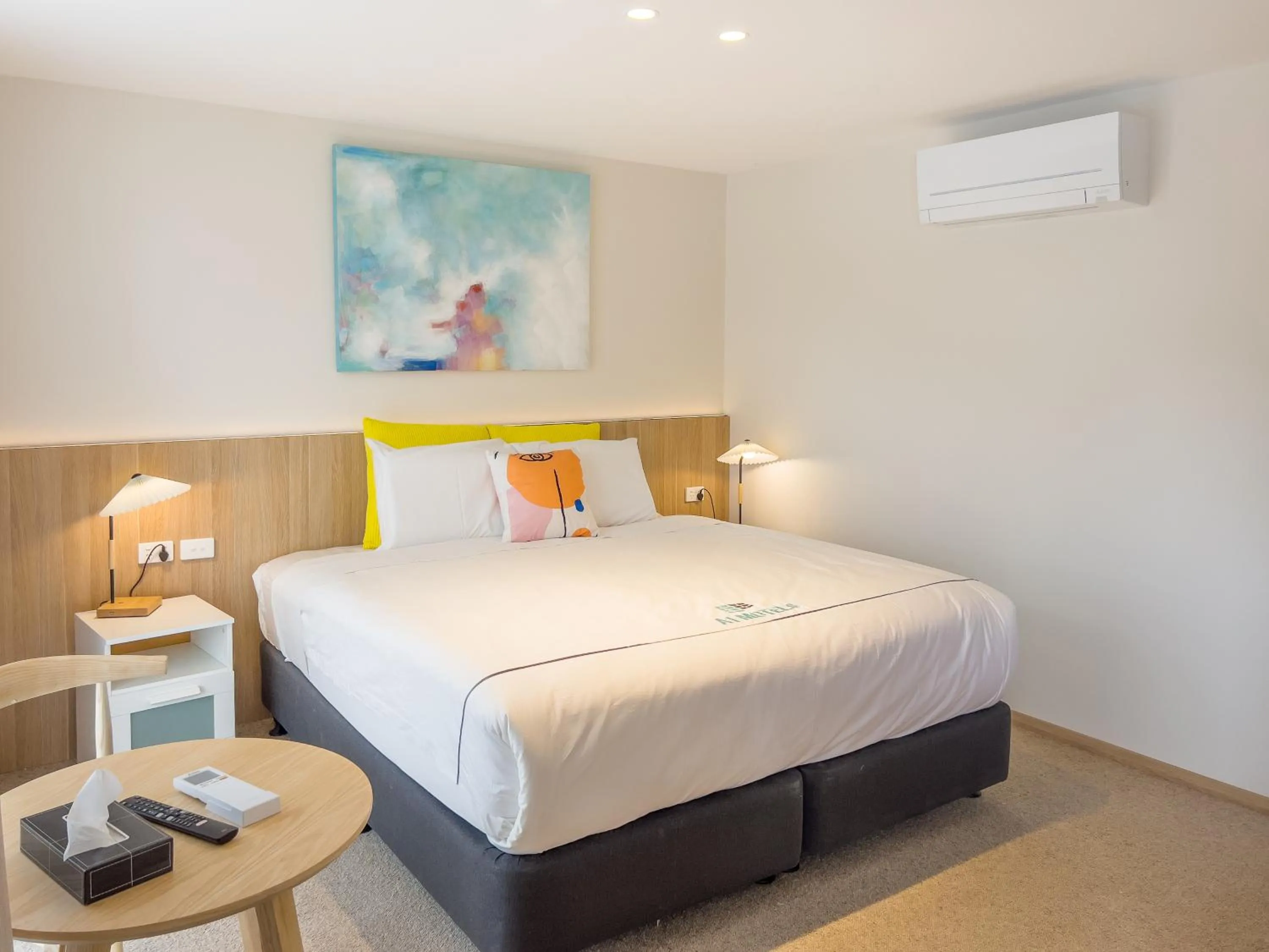 Bed in A1 Motels and Apartments Port Fairy