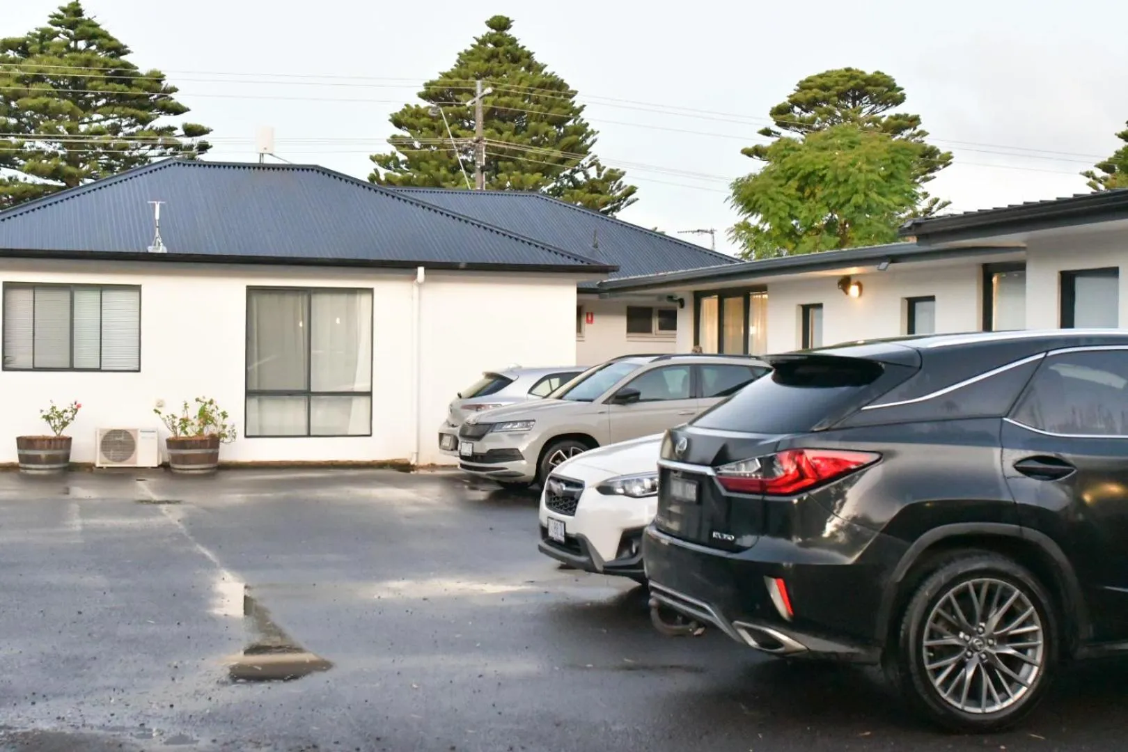 Parking in A1 Motels and Apartments Port Fairy
