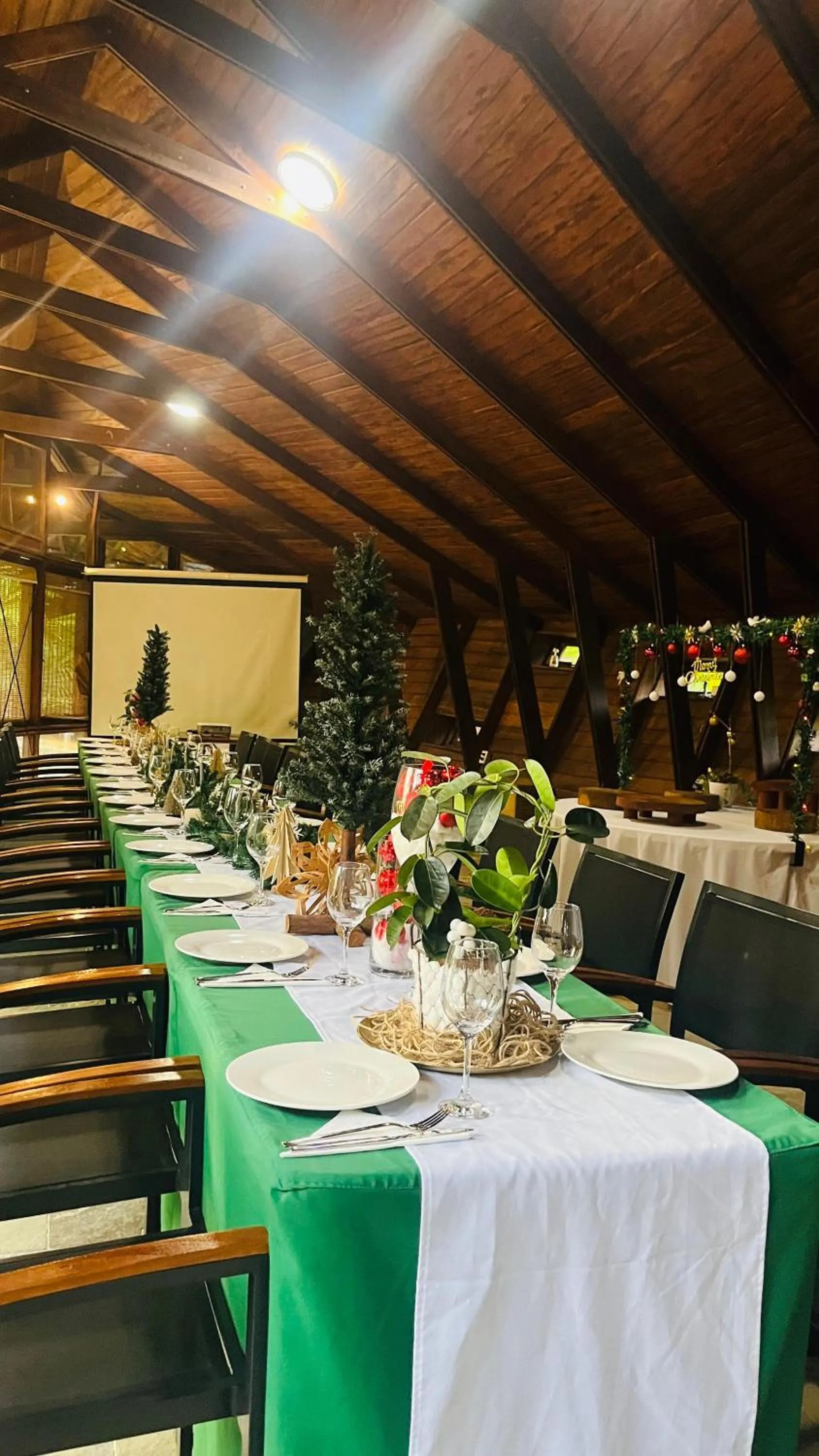 Dining area in Houttuyn Wellness River Resort
