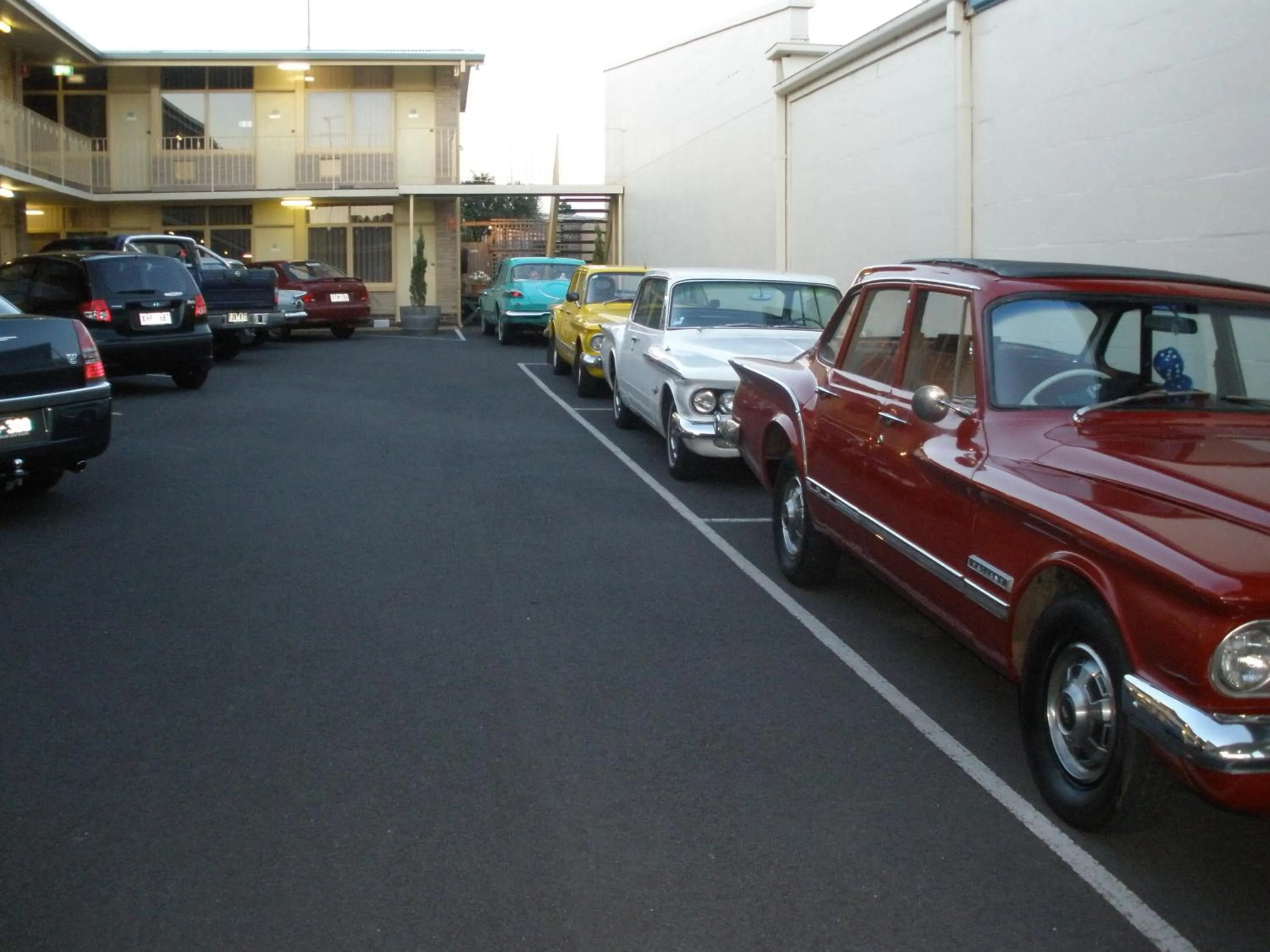 Facade/entrance in Grand Central Motel