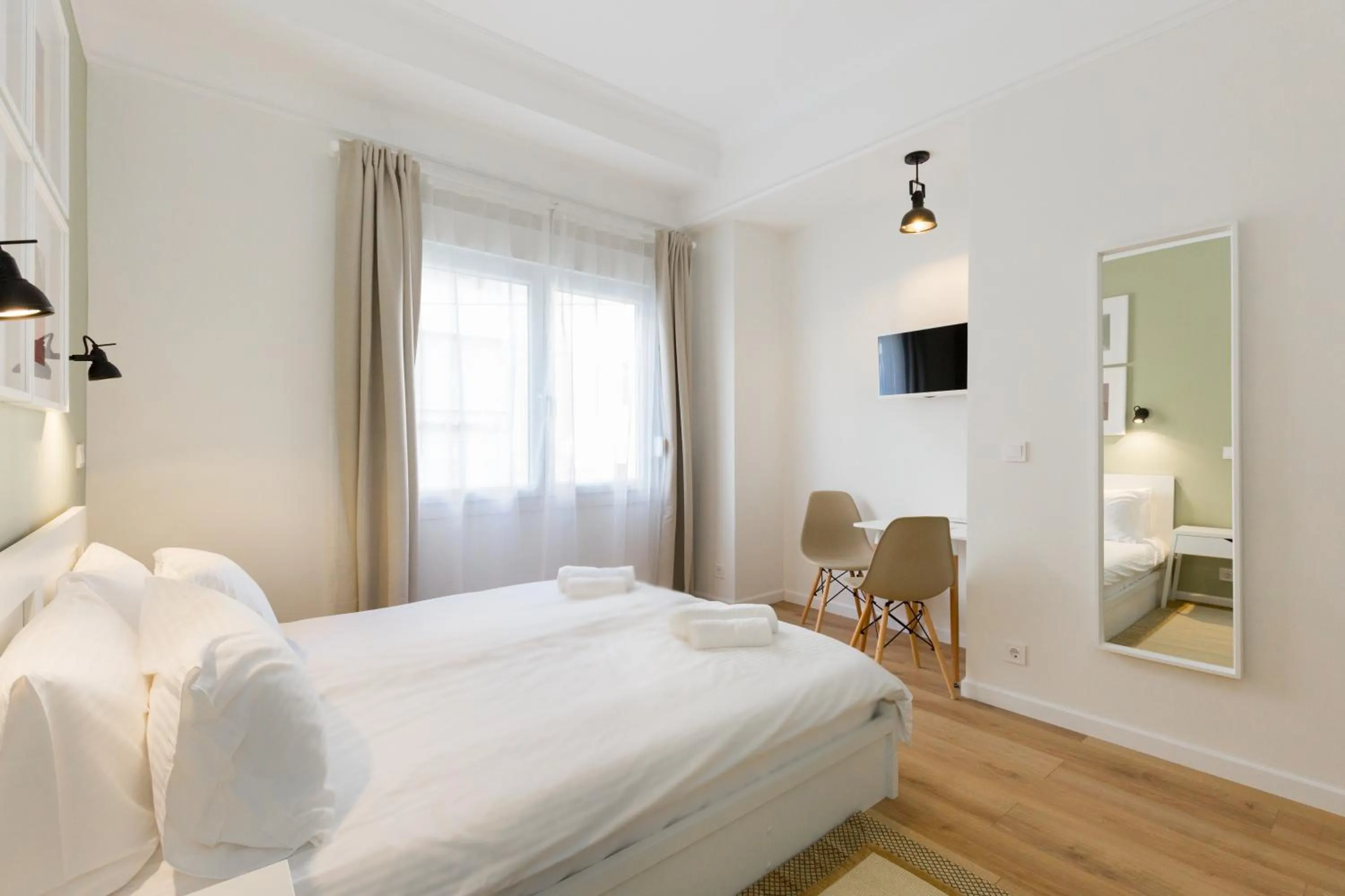 Bed in Dinostratus House