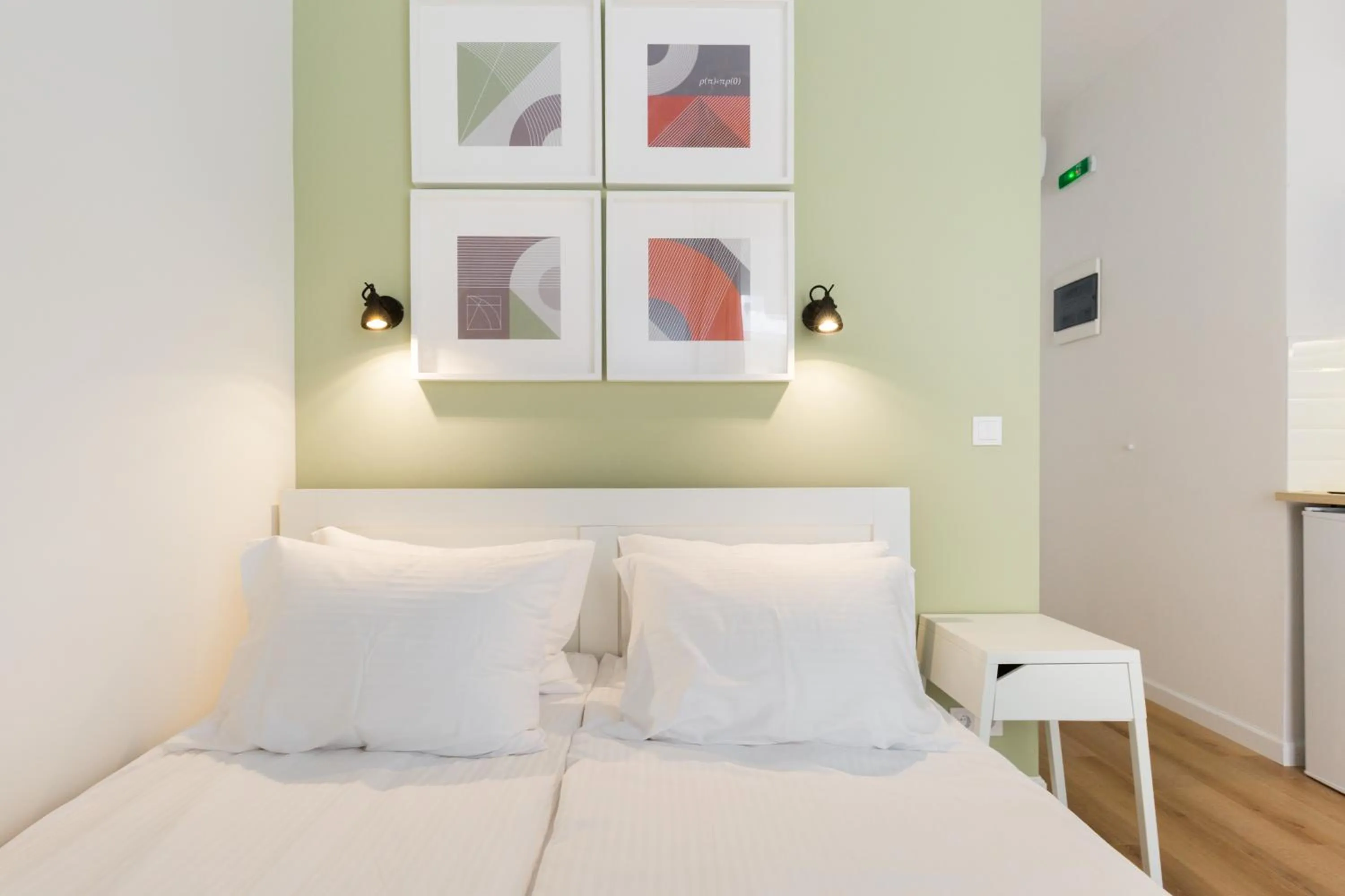 Bed in Dinostratus House