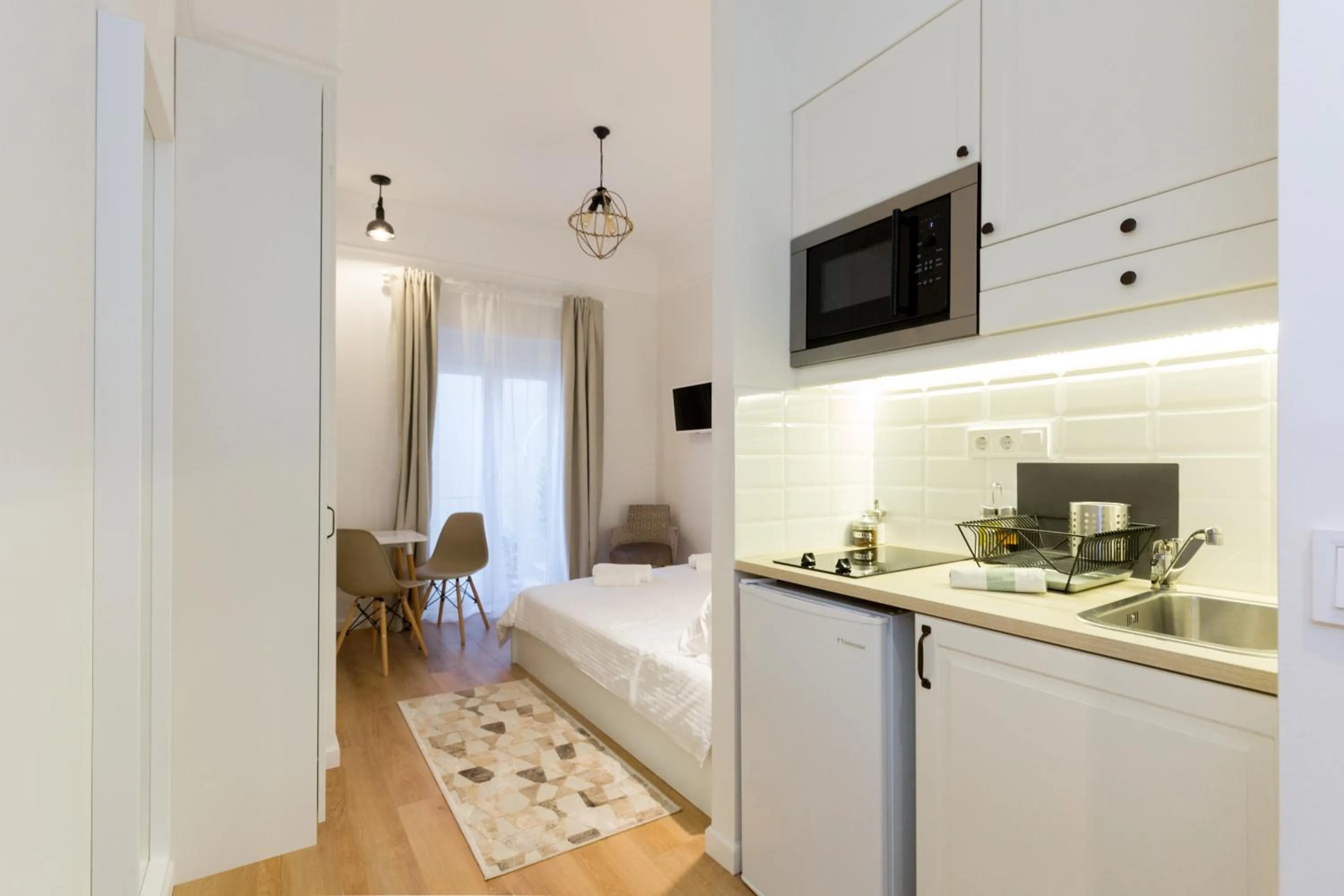 Kitchen or kitchenette in Dinostratus House