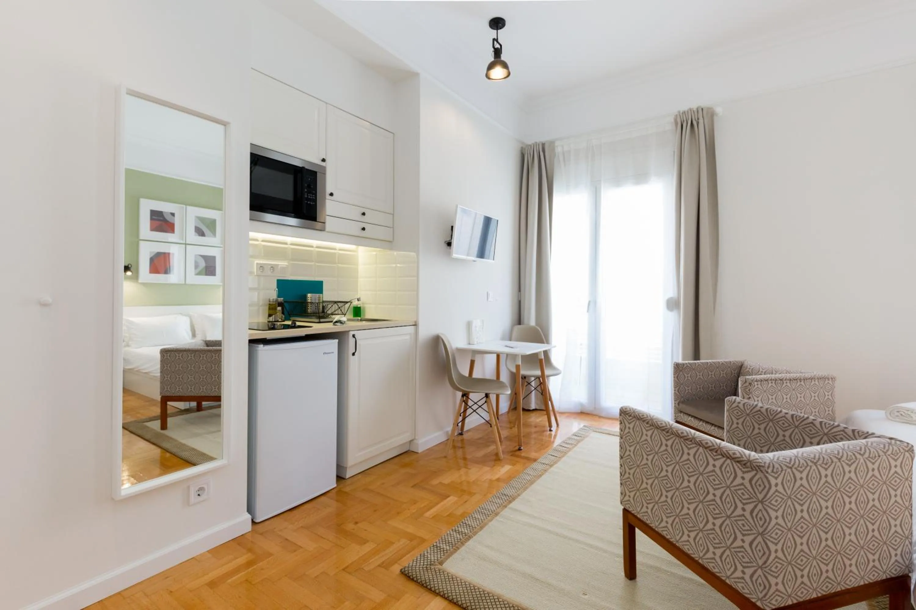 TV and multimedia in Dinostratus House