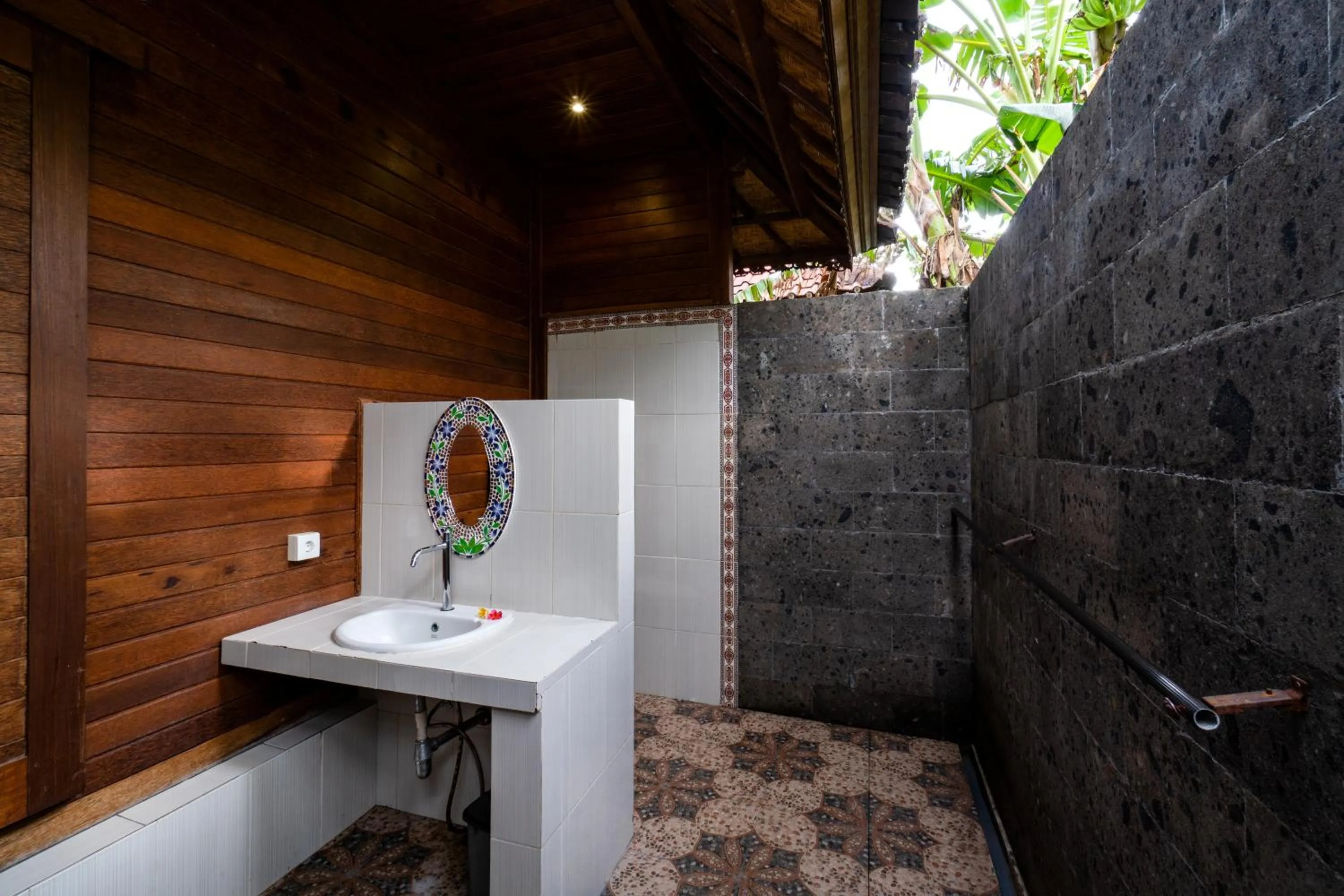 Bathroom in Sedok Jineng Villa Lembongan