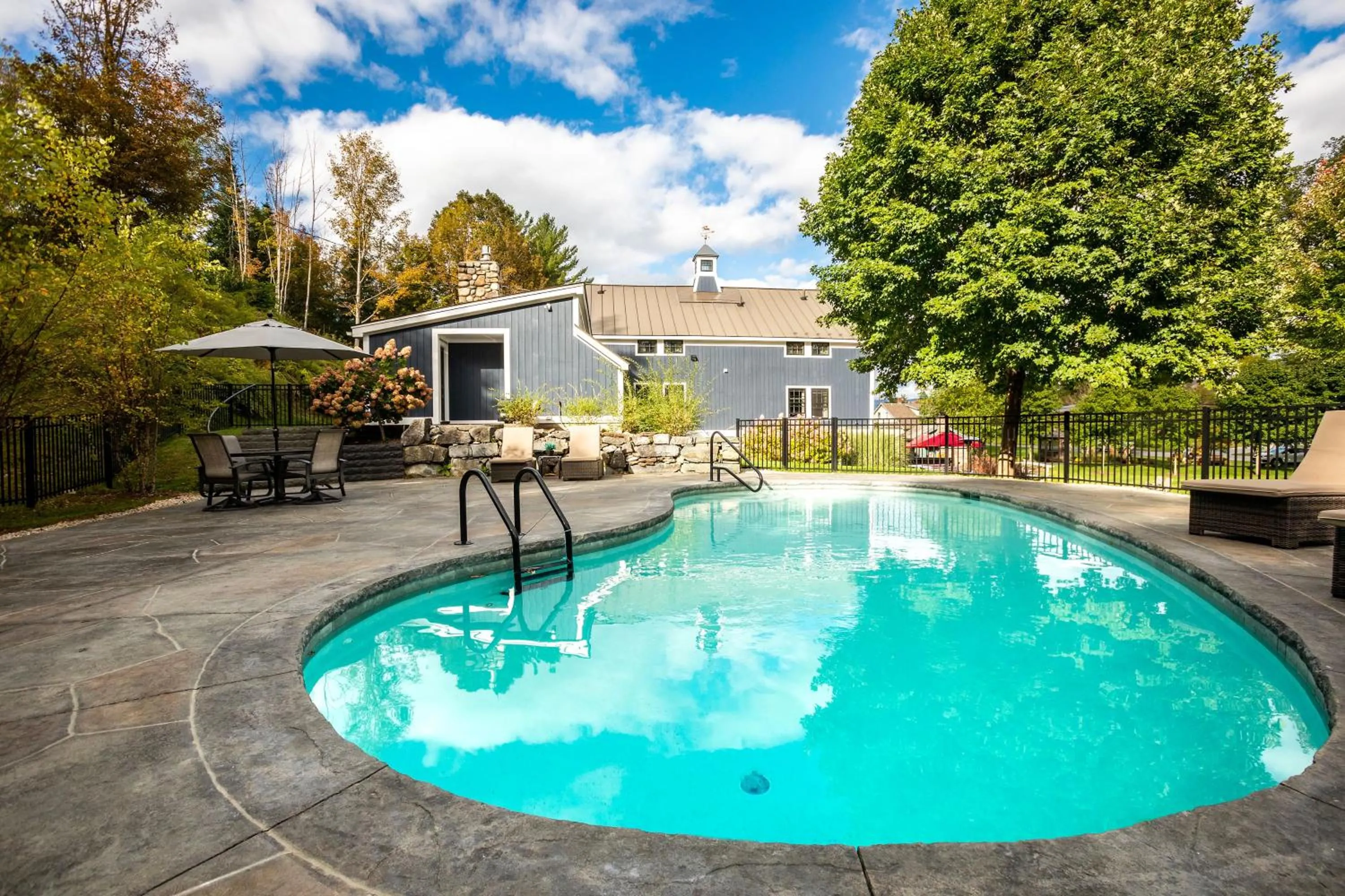 Patio in The Barnstead Inn
