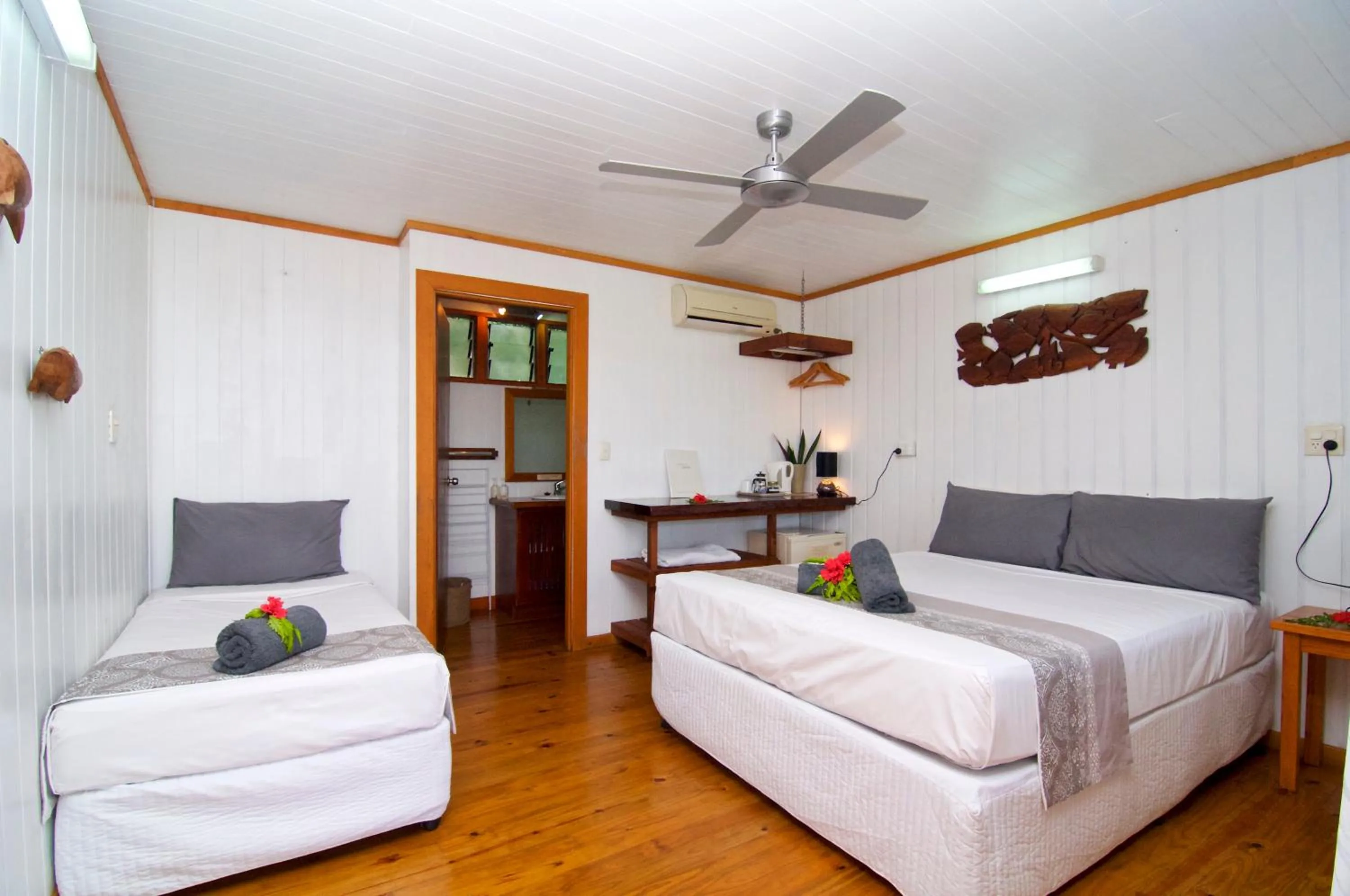 Bed in Deco Stop Lodge