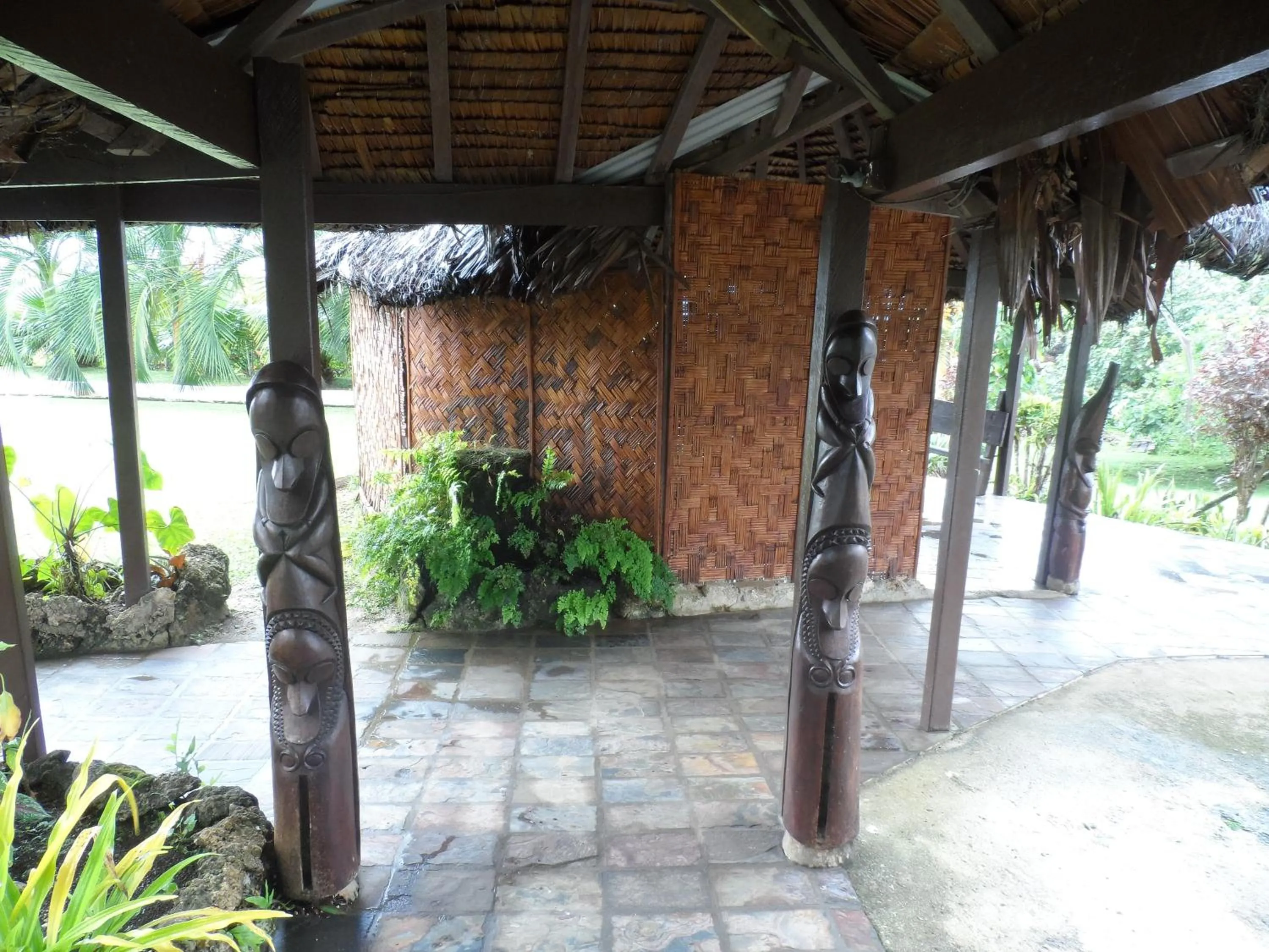 Facade/entrance in Deco Stop Lodge