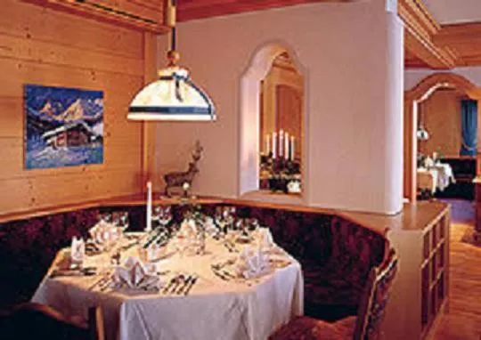 Restaurant/places to eat in Hotel Omesberg