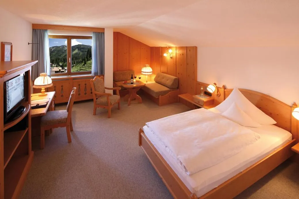 Photo of the whole room, Bed in Hotel Omesberg