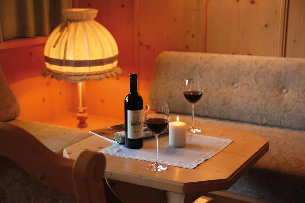 Restaurant/places to eat in Hotel Omesberg