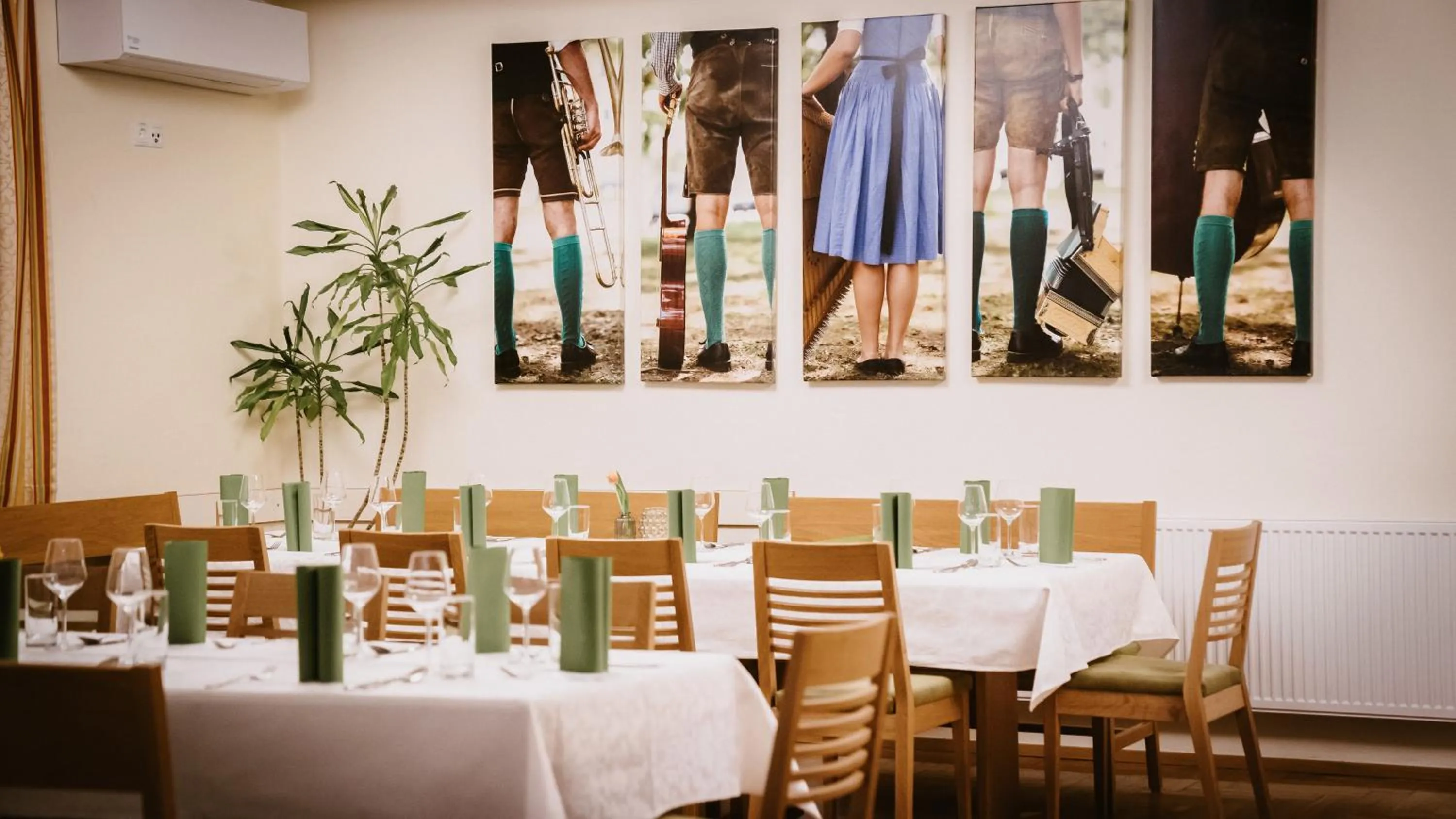 Restaurant/places to eat in Gasthof Martinhof