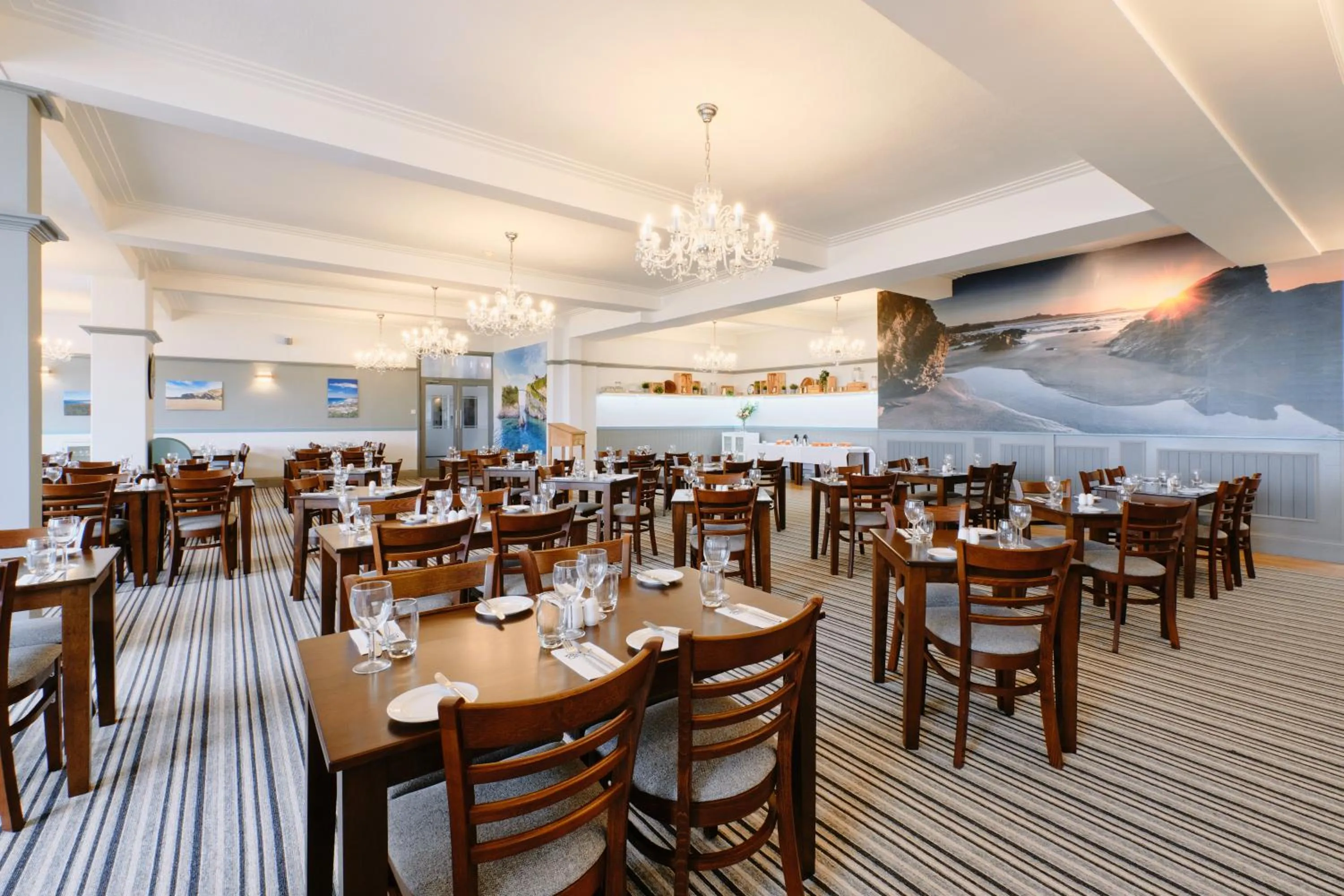 Restaurant/places to eat in The Kilbirnie Hotel